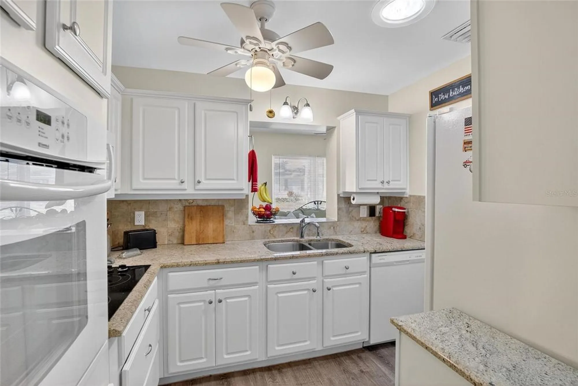 Property Slideshow image 14 of 62 | 2248 greenwich dr # 64, Sun City Center, FL, 33573