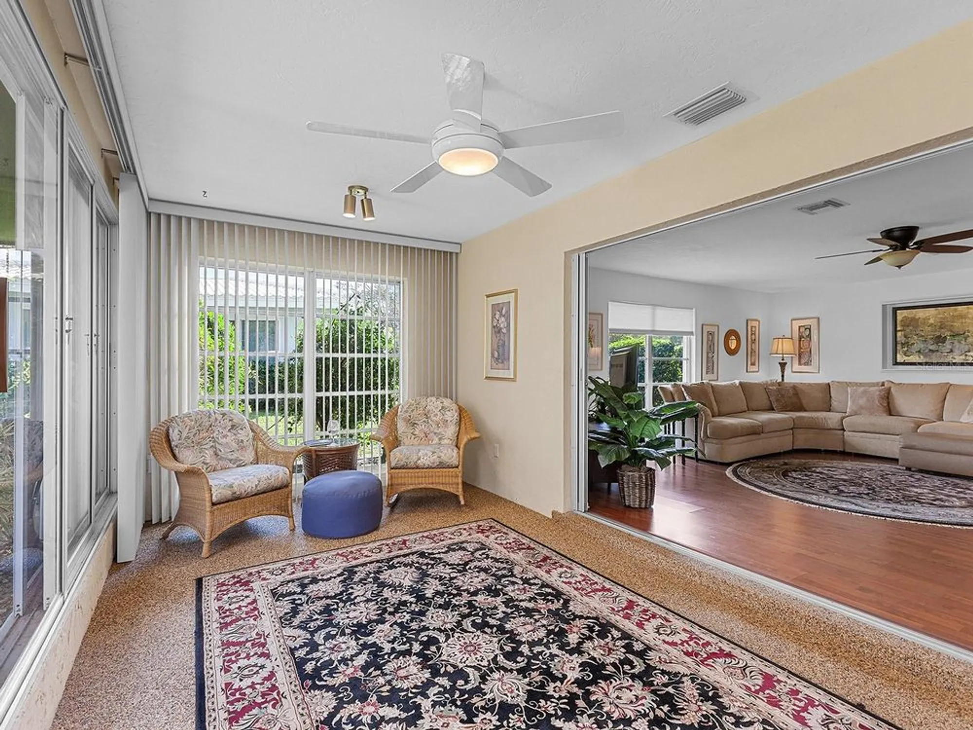 Property Slideshow image 23 of 32 | 3761 somerville dr # 1518, Sarasota, FL, 34232