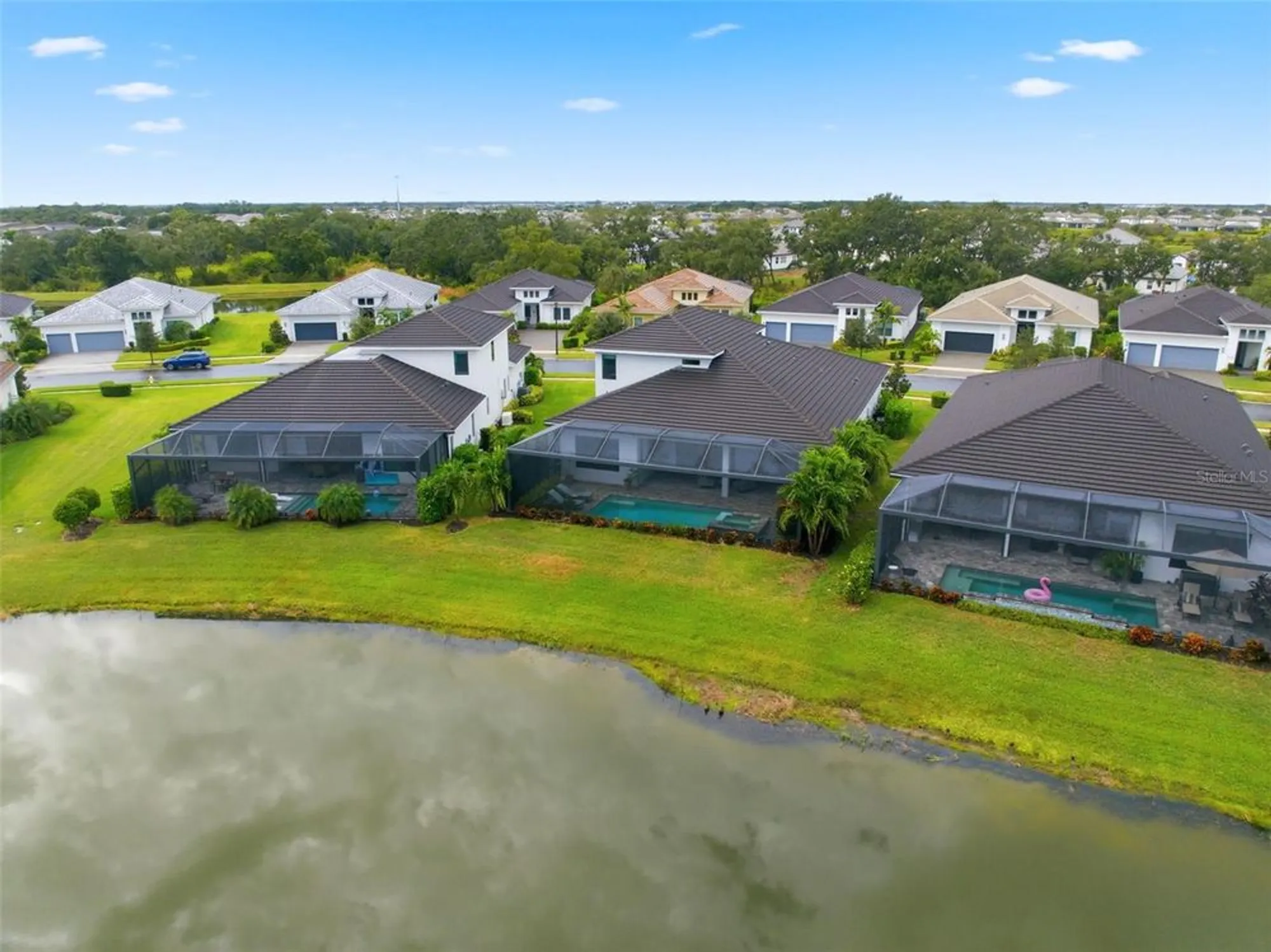 Property Slideshow image 52 of 71 | 5027 kiva cir, Bradenton, FL, 34211