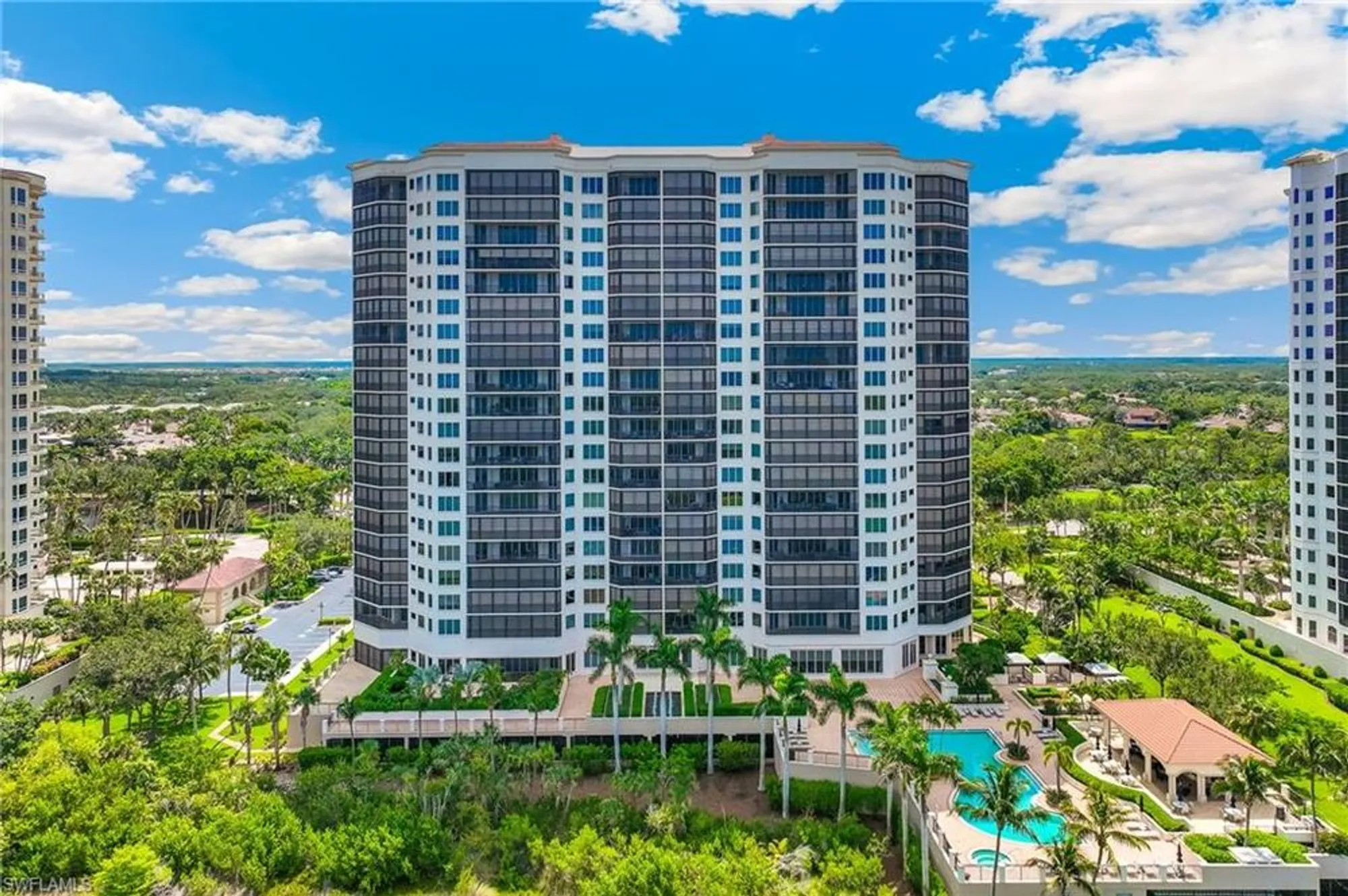 Property Slideshow image 7 of 33 | 23850 via italia cir 604, Estero, FL, 34134