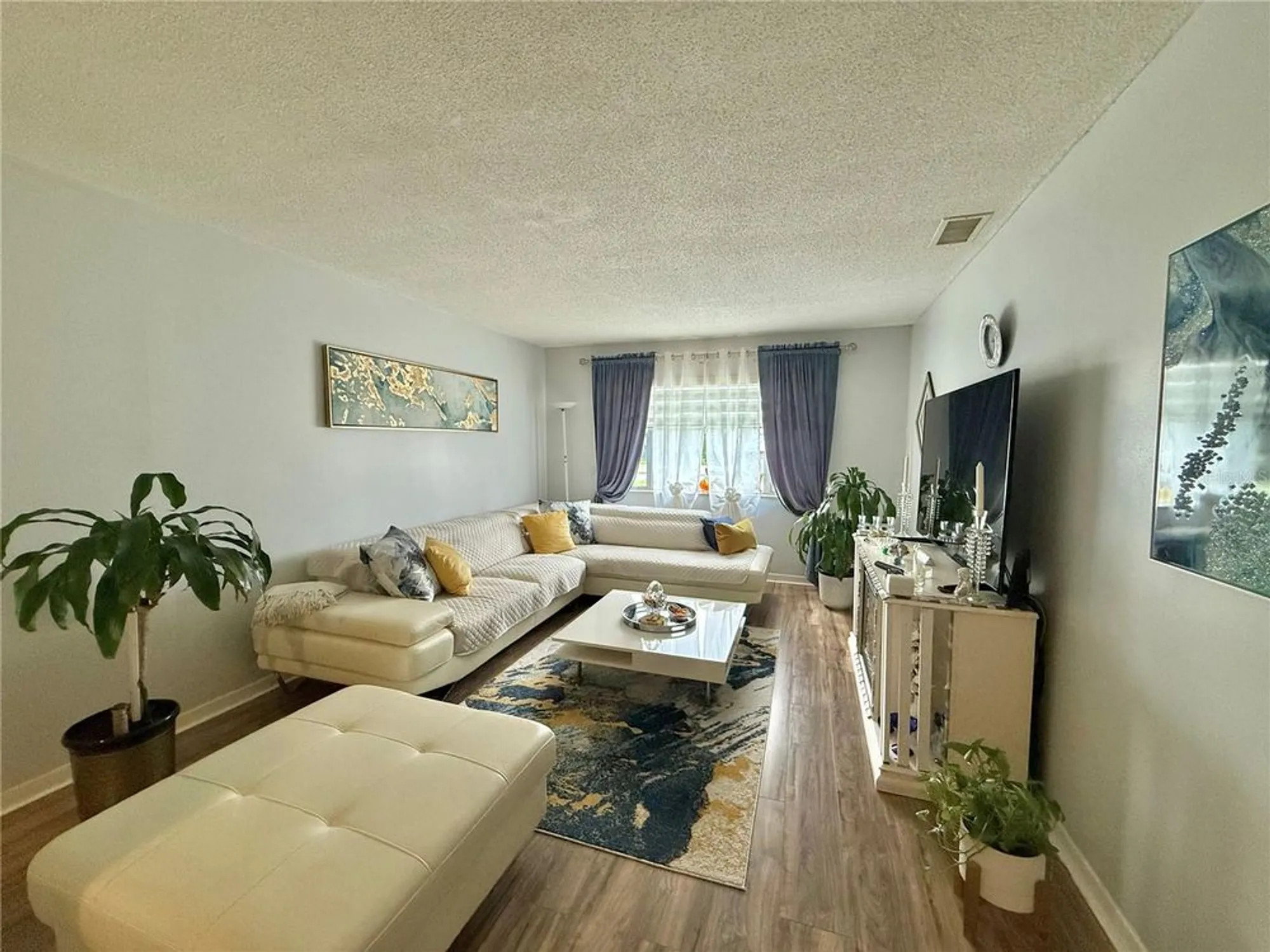 Property Slideshow image 2 of 13 | 5357 81st st n apt 15, Saint Petersburg, FL, 33709
