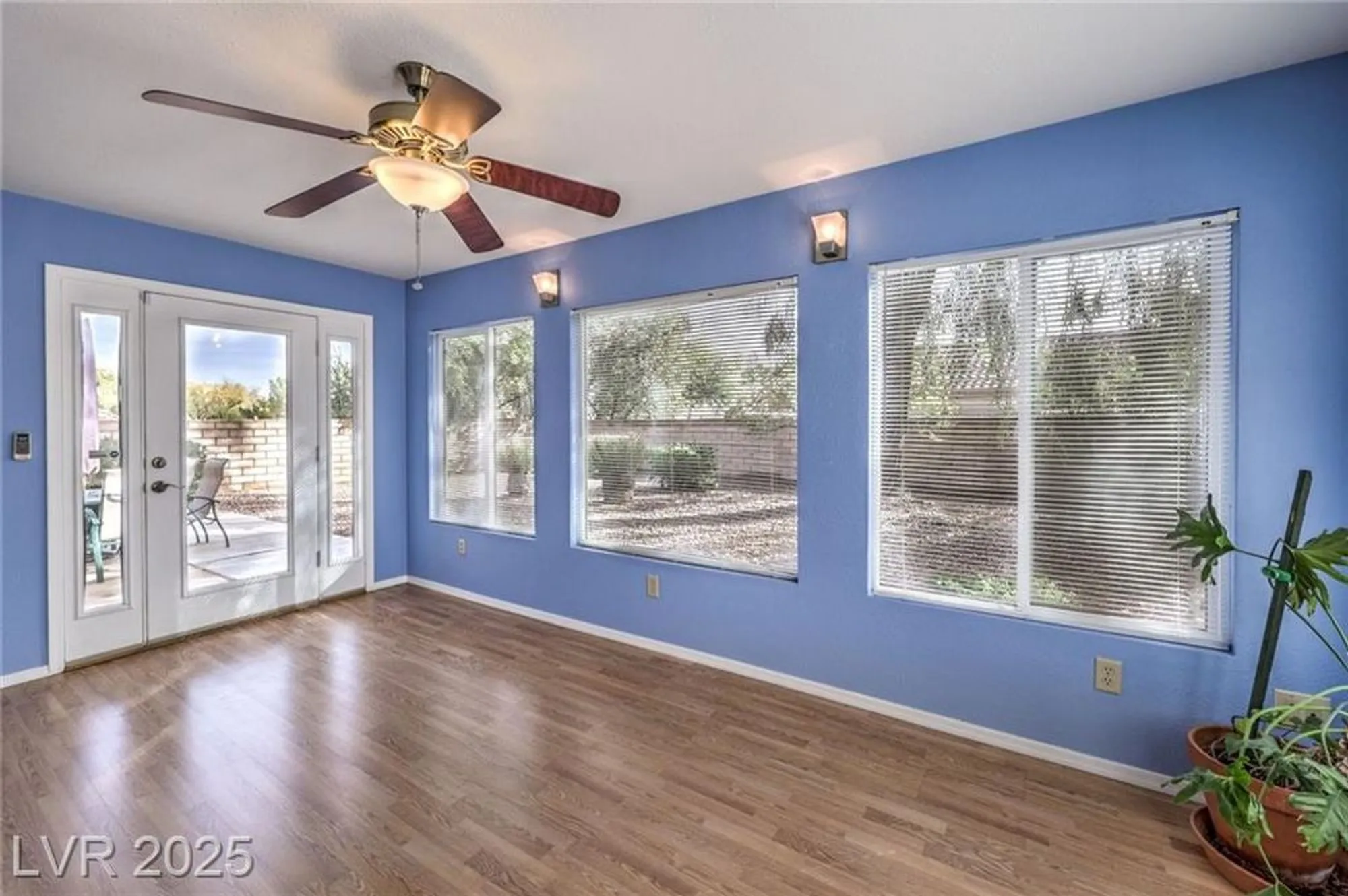 Property Slideshow image 17 of 53 | 3000 linkview dr, Las Vegas, NV, 89134