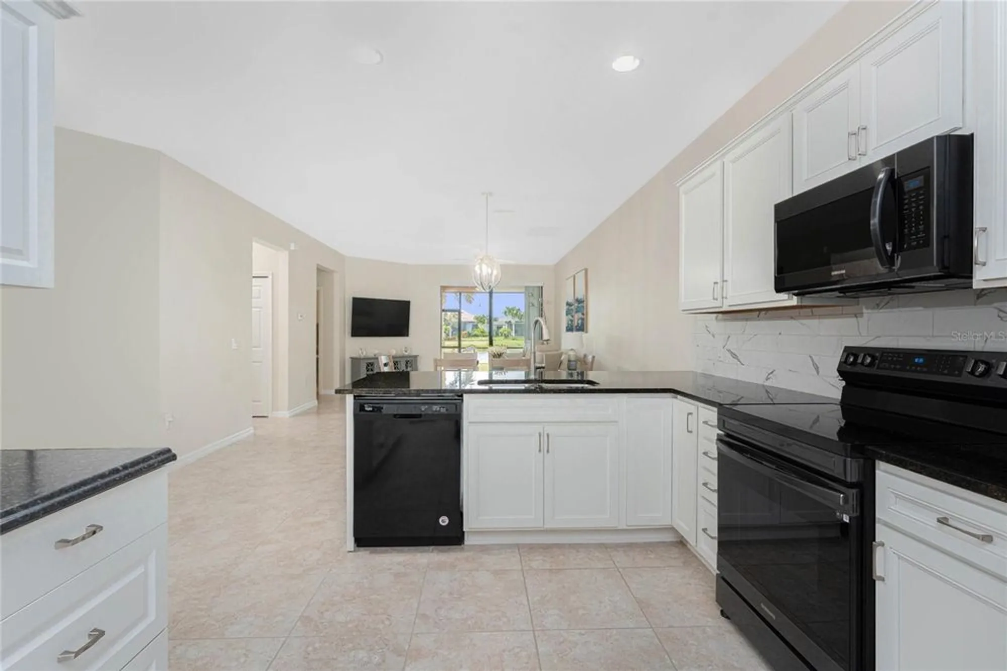 Property Slideshow image 16 of 66 | 13873 alafaya st, Venice, FL, 34293