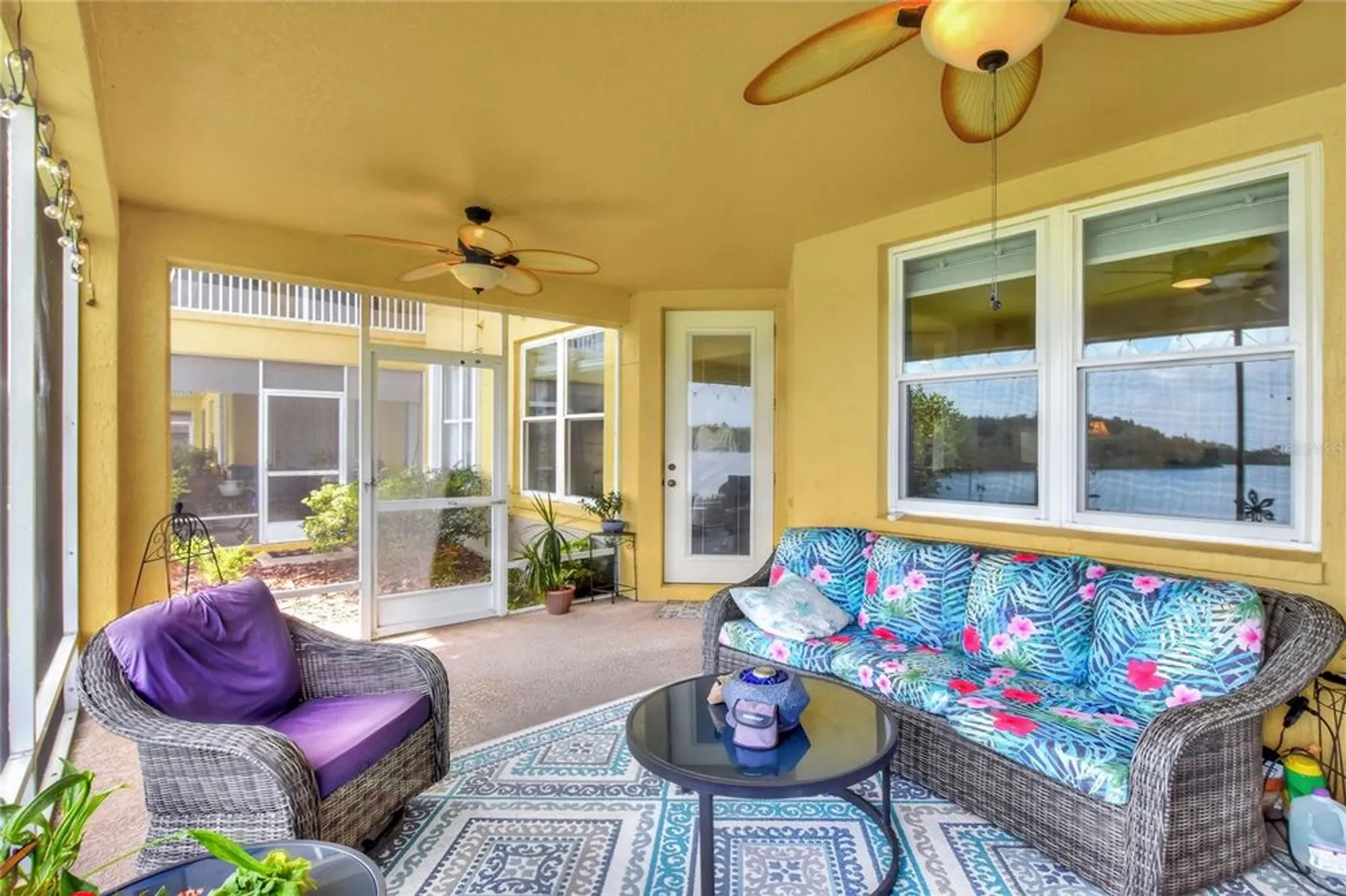 Property Slideshow image 32 of 50 | 3913 serenade ln # 4, Lakeland, FL, 33811