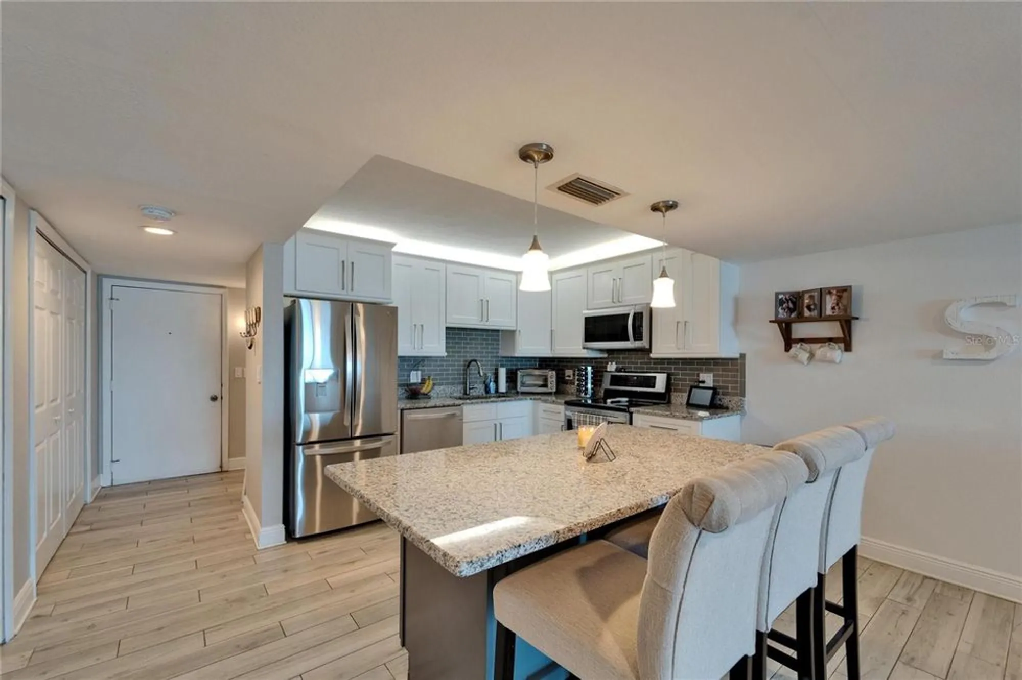 Property Slideshow image 10 of 60 | 7700 sun island dr 107, South Pasadena, FL, 33707