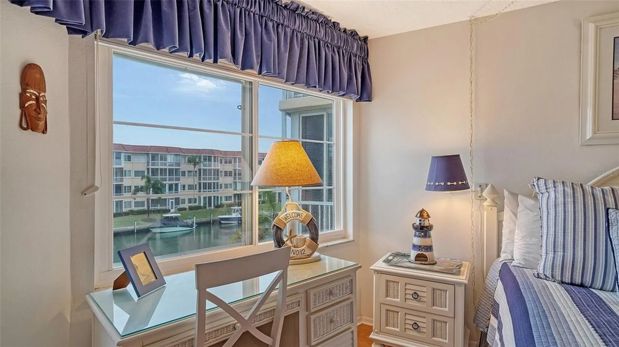 Property Slideshow image 26 of 77 | 1250 n portofino dr # 305mar, Sarasota, FL, 34242