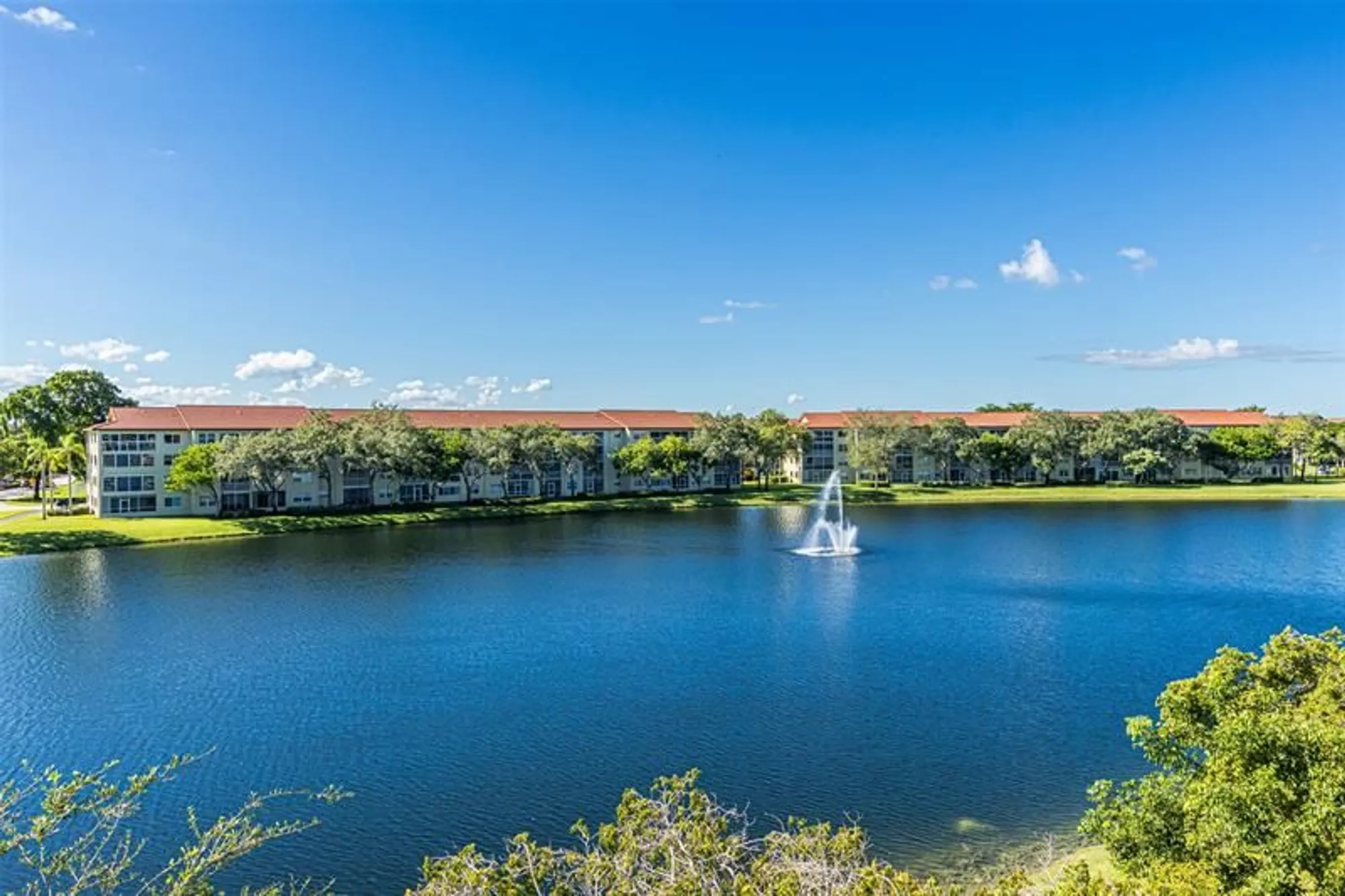 Property Slideshow image 18 of 35 | 12900 sw 13th st e403, Pembroke Pines, FL, 33027
