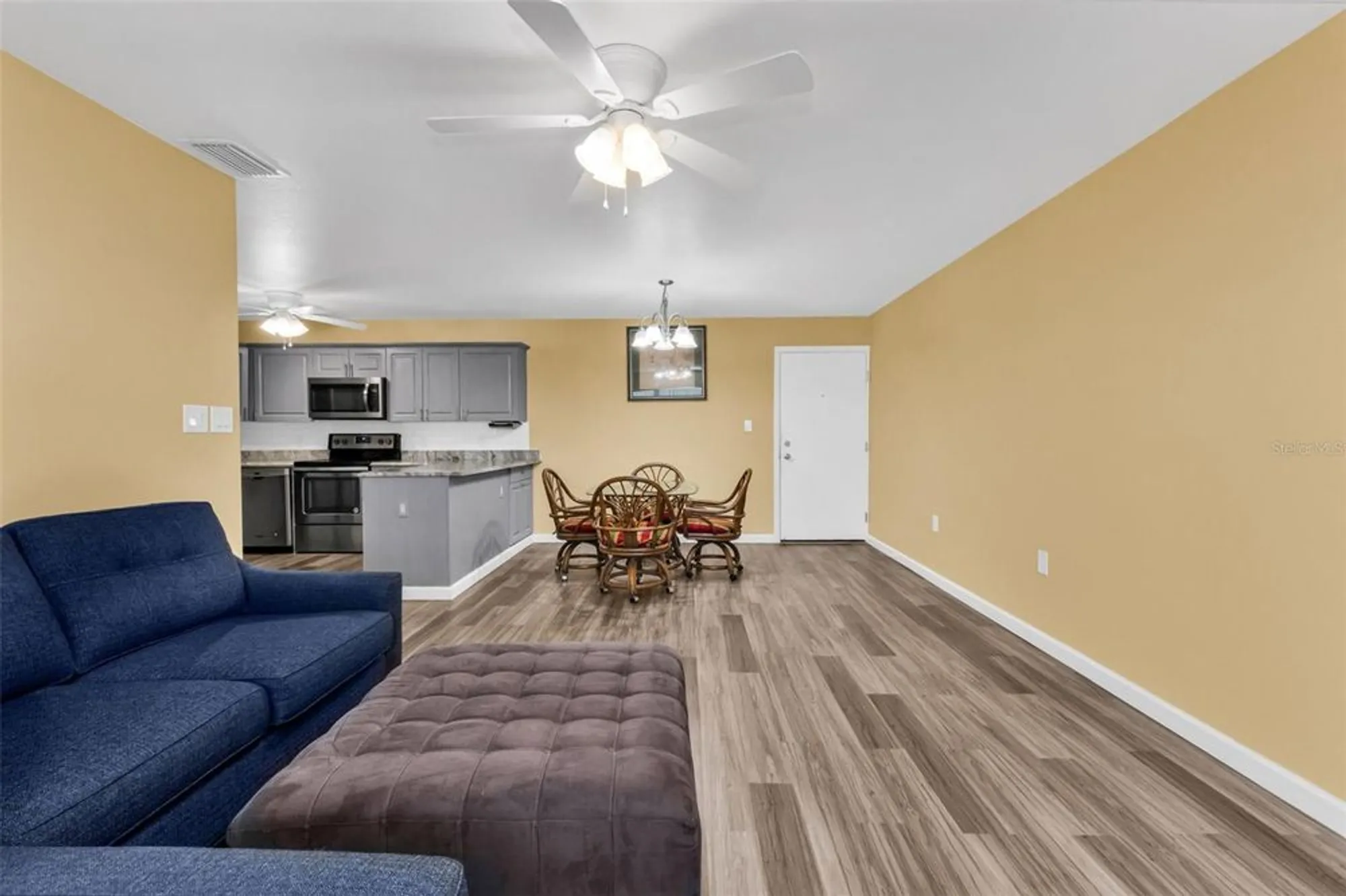 Property Slideshow image 11 of 51 | 21267 gertrude ave apt 212, Port Charlotte, FL, 33952