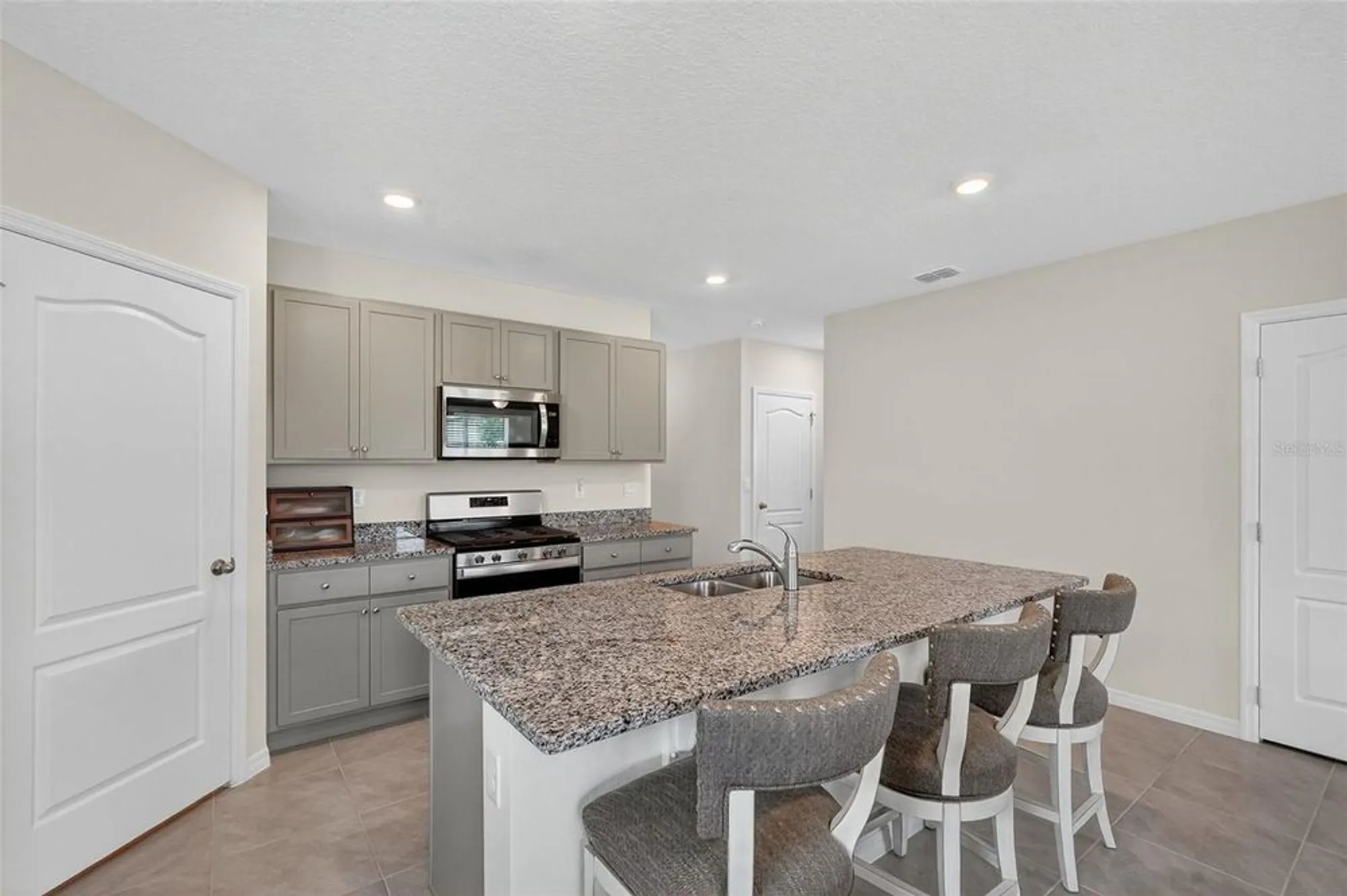 Property Slideshow image 30 of 60 | 28026 cypress springs loop, Okahumpka, FL, 34762