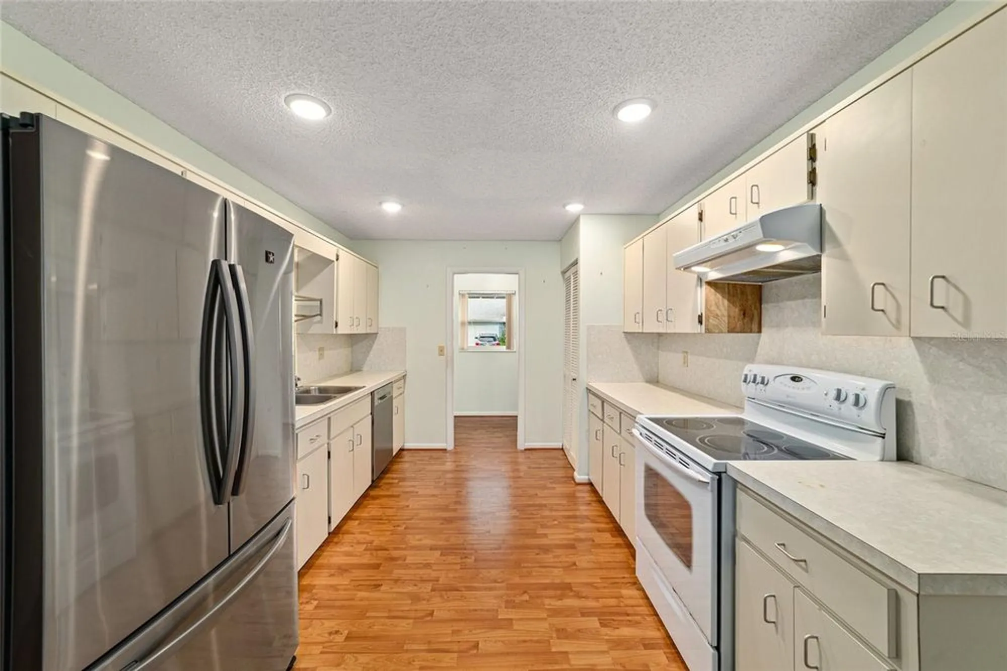 Property Slideshow image 14 of 36 | 8678 sw 95th st d, Ocala, FL, 34481