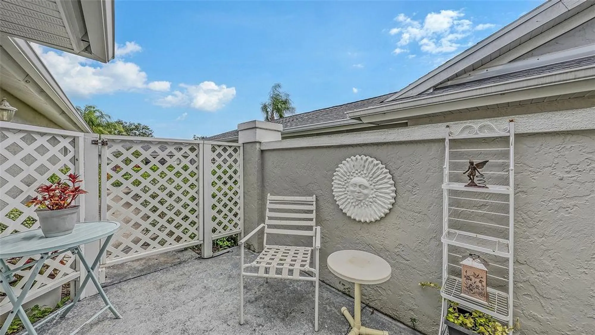 Property Slideshow image 24 of 35 | 5568 country club way, Sarasota, FL, 34243