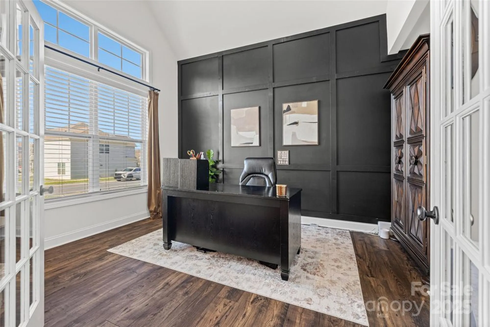 Property Slideshow image 4 of 48 | 1370 englewood dr, Lake Wylie, SC, 29710