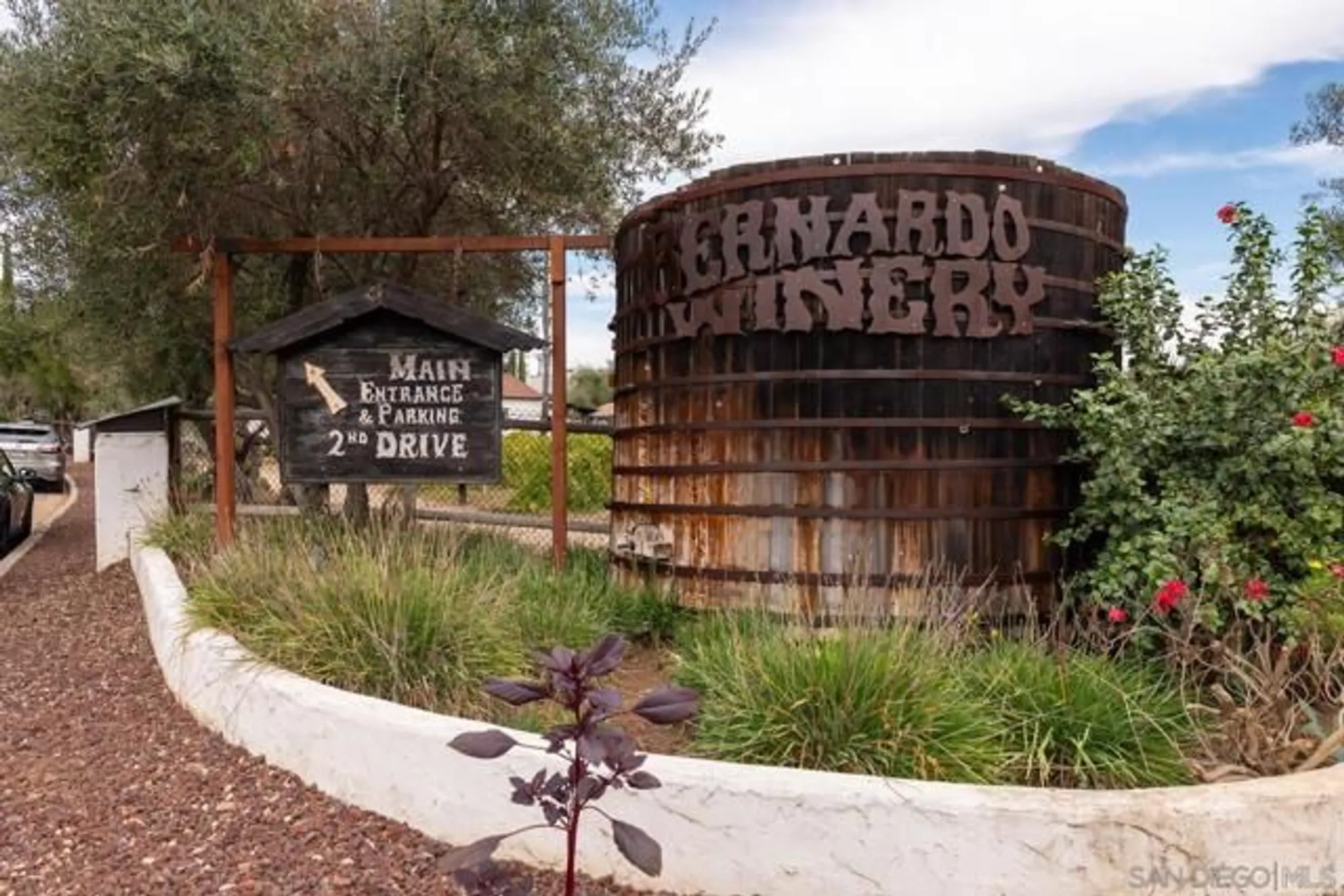 Property Slideshow image 49 of 68 | 12872 circulo dardo, San Diego, CA, 92128