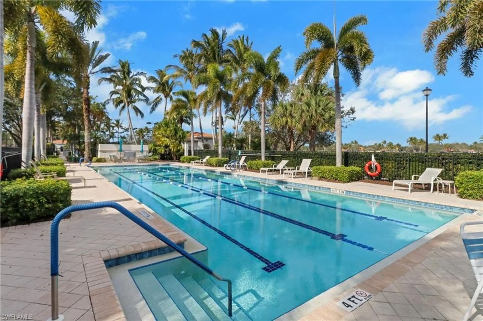 Property Slideshow image 26 of 42 | 5785 drummond way, Naples, FL, 34119