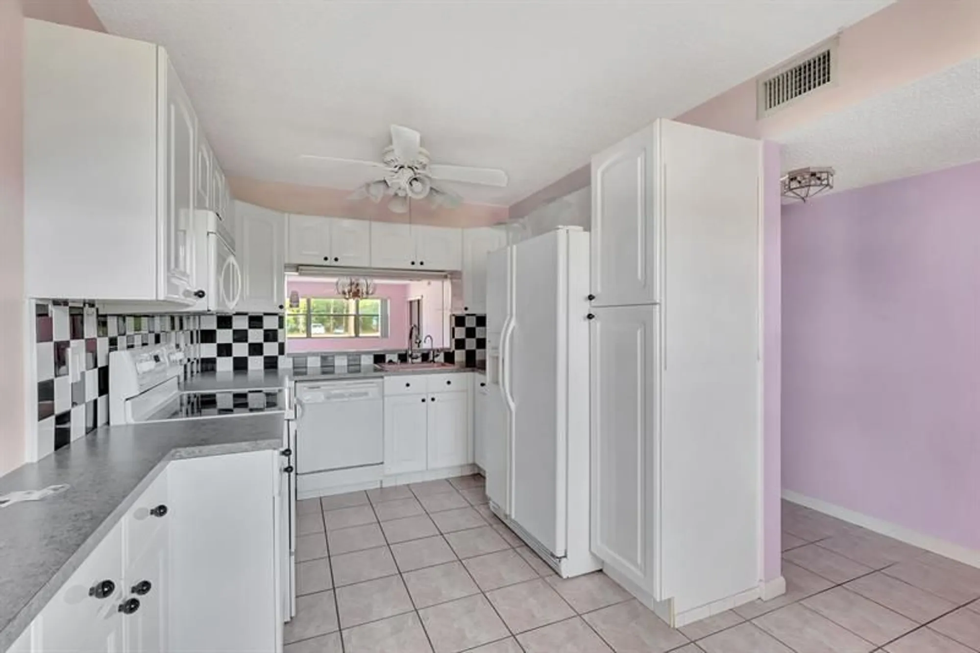 Property Slideshow image 8 of 45 | 7650 tahiti ln 102, Lake Worth, FL, 33467