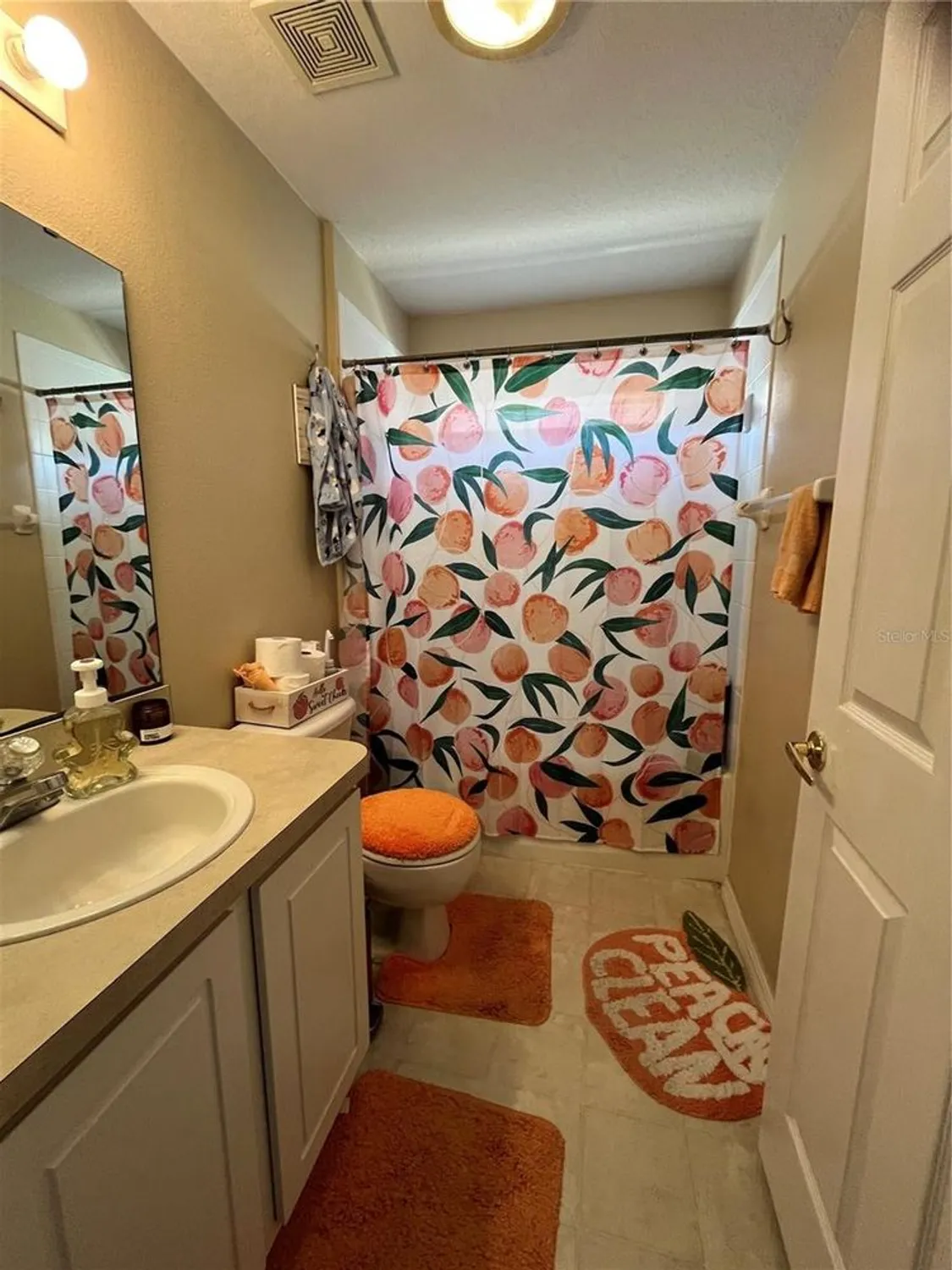 Property Slideshow image 32 of 63 | 3833 whistlewood cir, Lakeland, FL, 33811