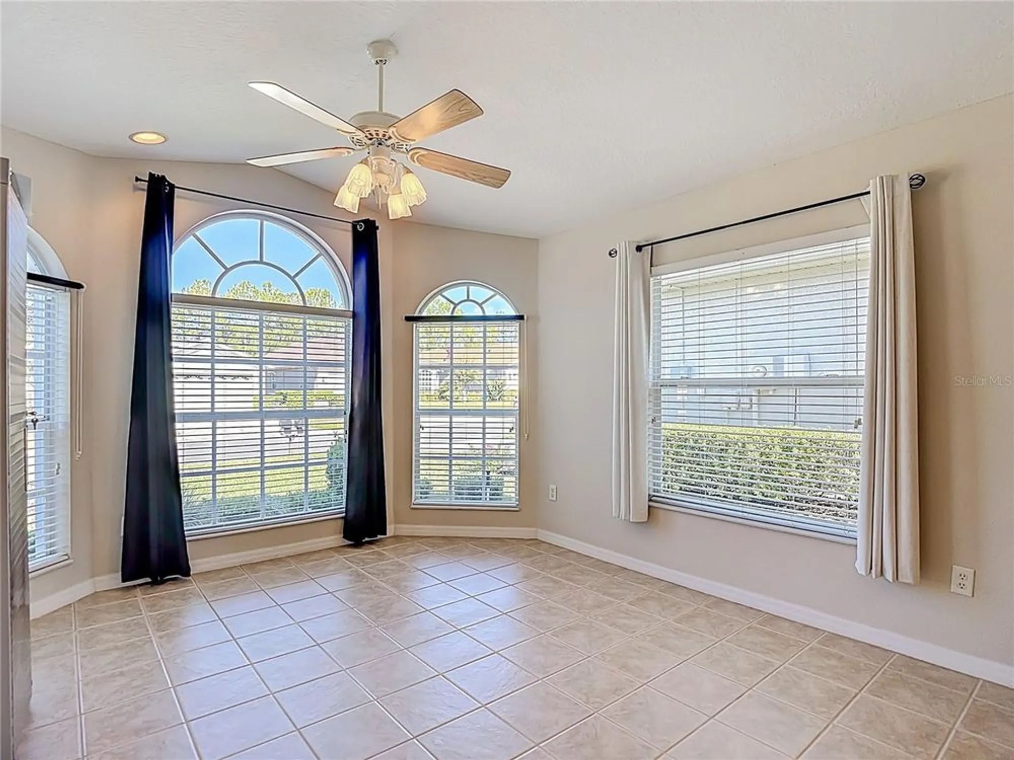 Property Slideshow image 4 of 48 | 456 greenwich cir, Spring Hill, FL, 34609