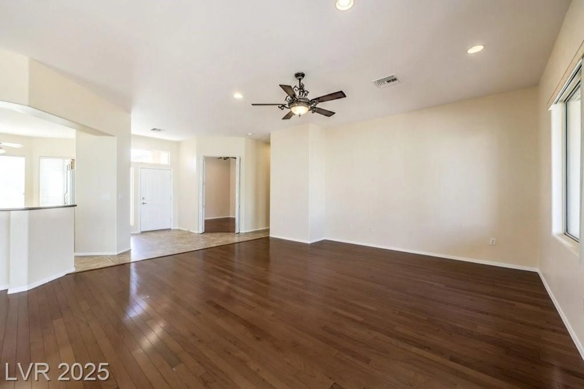 Property Slideshow image 5 of 39 | 11008 summers end ave, Las Vegas, NV, 89134