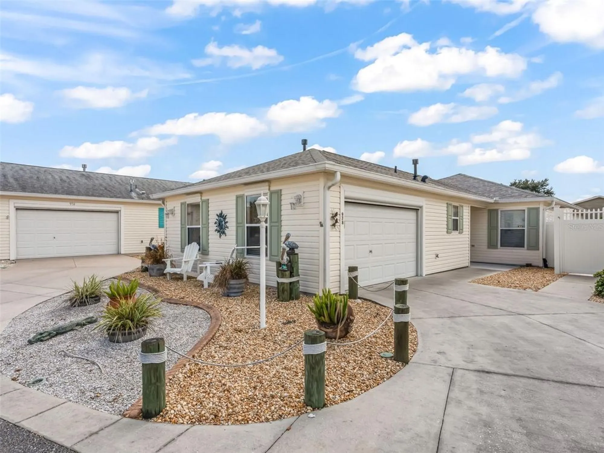 Property Slideshow image 5 of 40 | 978 smyrna st, The Villages, FL, 32162