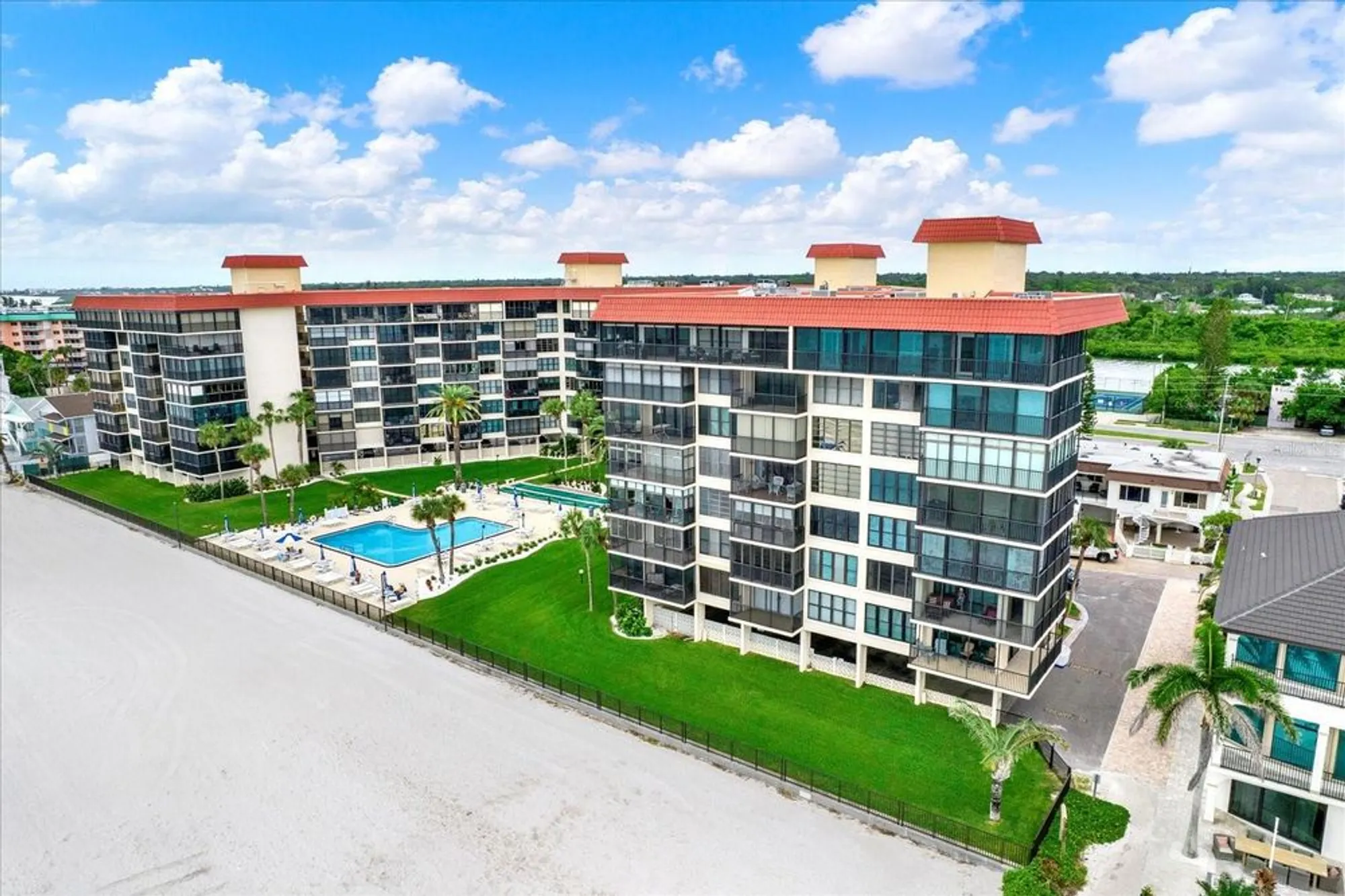 Property Slideshow image 29 of 40 | 18304 gulf blvd 219, Redington Shores, FL, 33708
