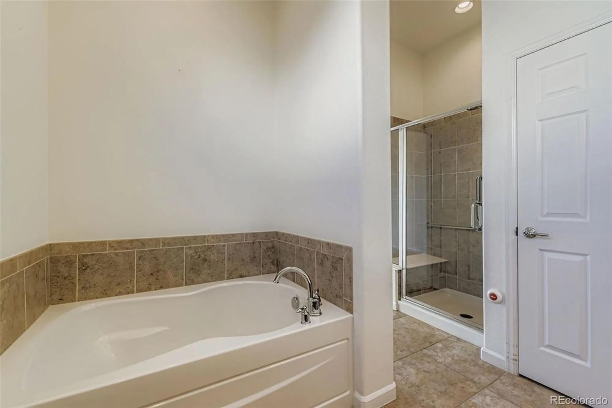 Property Slideshow image 15 of 22 | 16538 chesapeake dr, Broomfield, CO, 80023