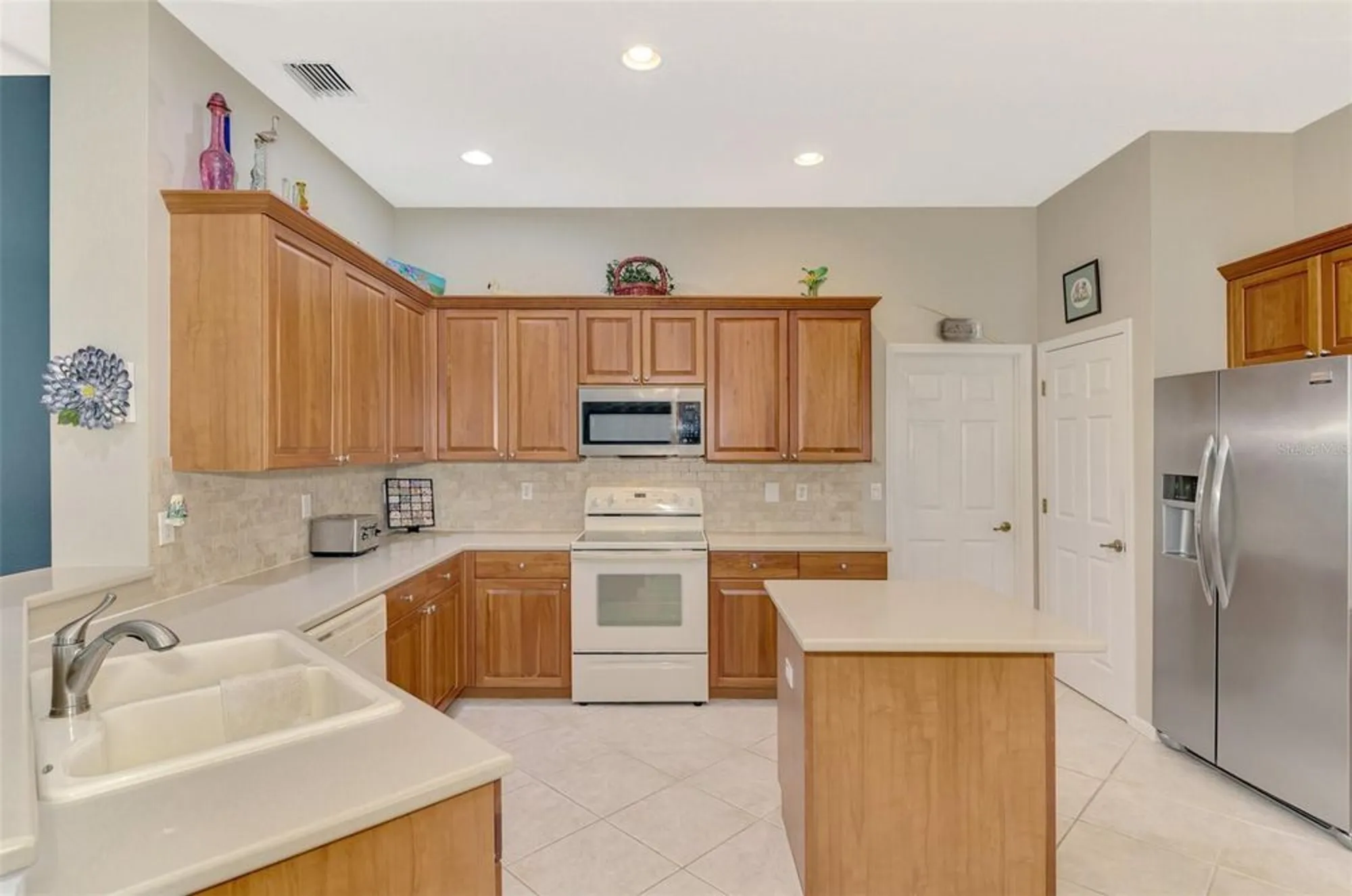 Property Slideshow image 16 of 75 | 14298 reserve ct, Port Charlotte, FL, 33953