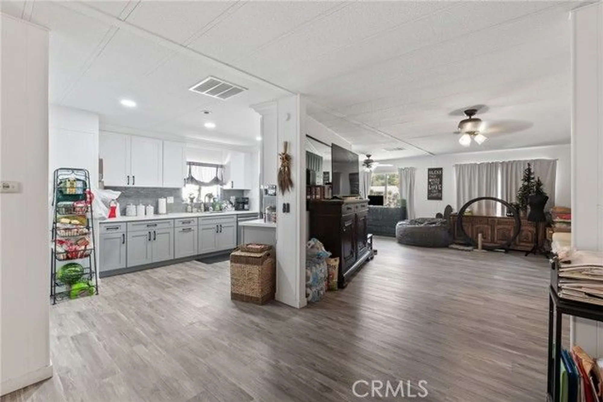 Property Slideshow image 10 of 36 | 1507 willow leaf dr, Hemet, CA, 92545