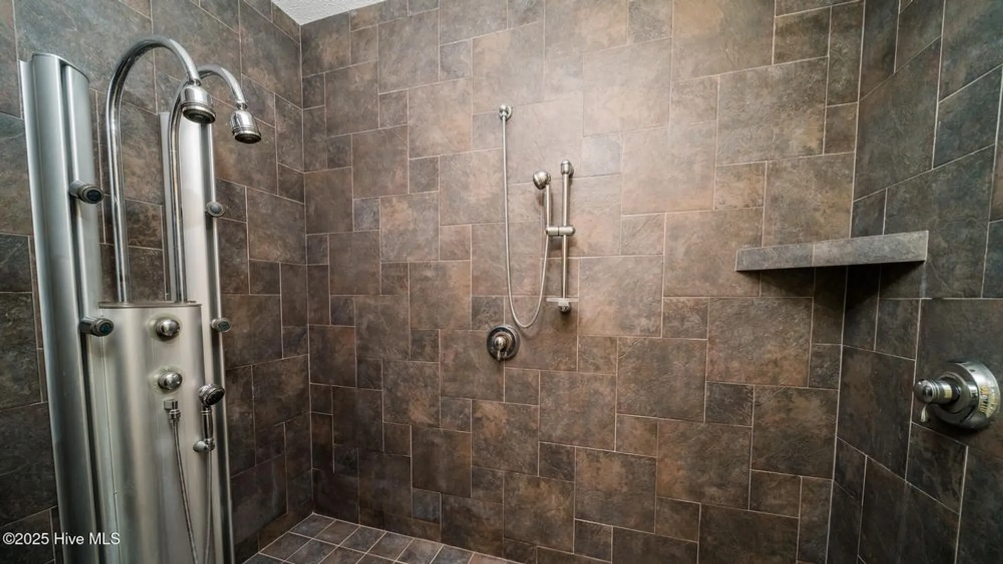 Property Slideshow image 21 of 72 | 569 fairburn ct, Calabash, NC, 28467