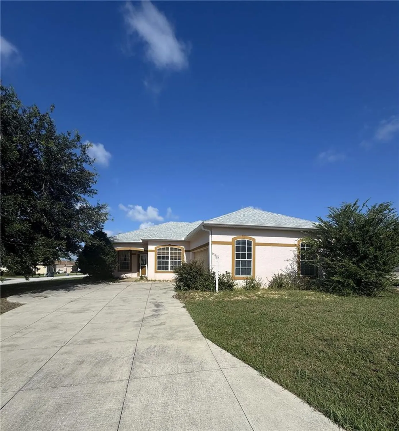 Property Slideshow image 1 of 12 | 17680 se 121st ct, Summerfield, FL, 34491