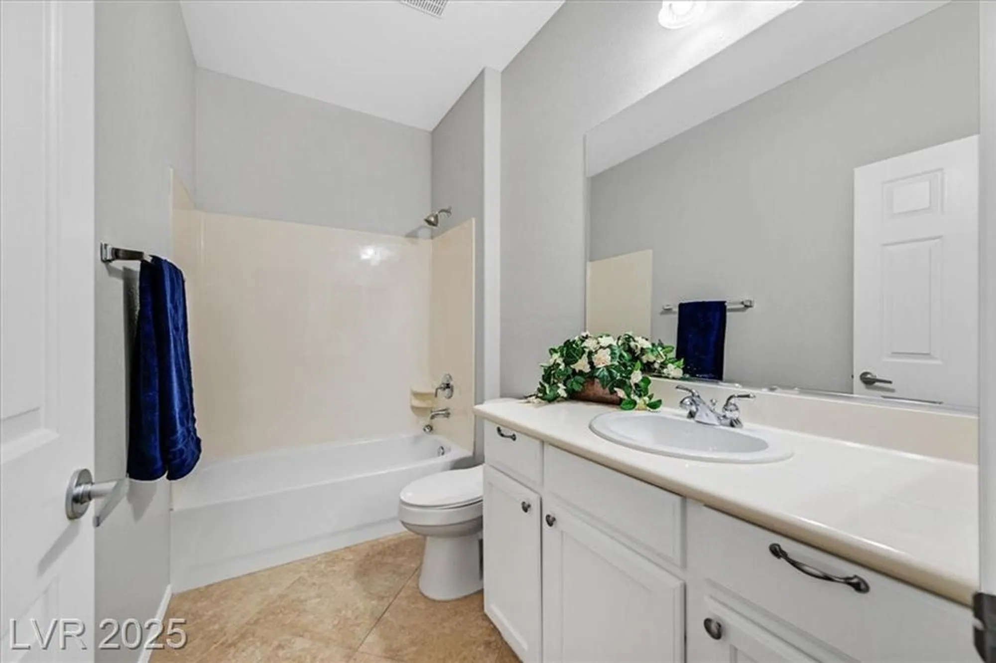 Property Slideshow image 17 of 38 | 2167 gunnison pl, Henderson, NV, 89044