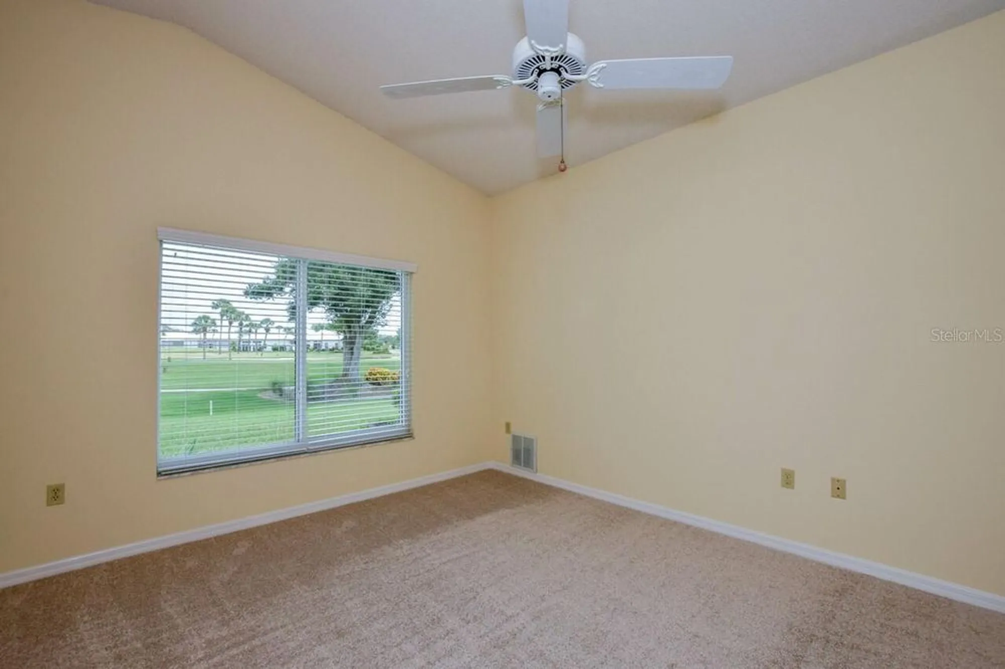 Property Slideshow image 19 of 65 | 702 brightside crescent dr 2, Venice, FL, 34293