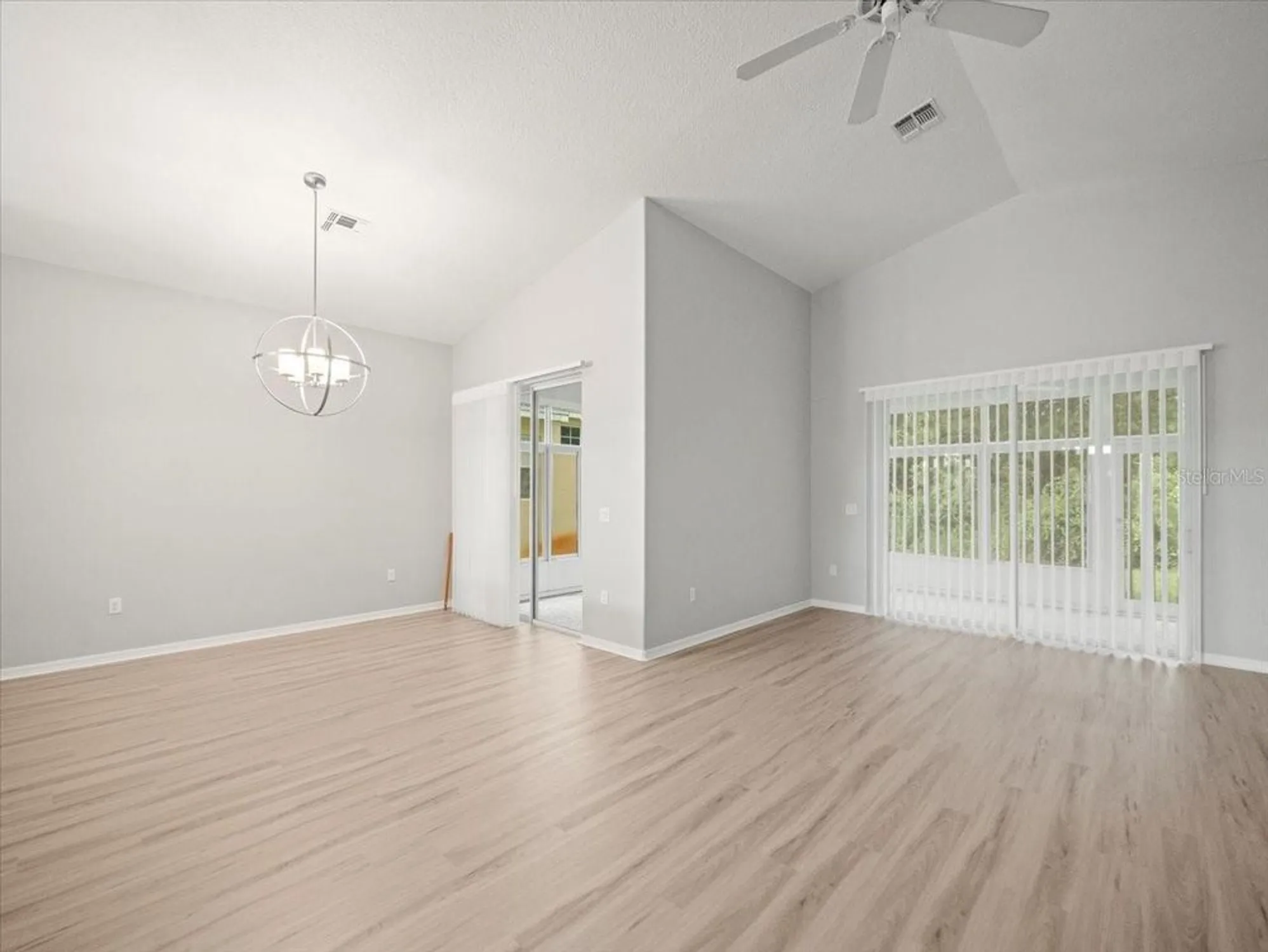 Property Slideshow image 16 of 55 | 10163 holly berry dr, Weeki Wachee, FL, 34613