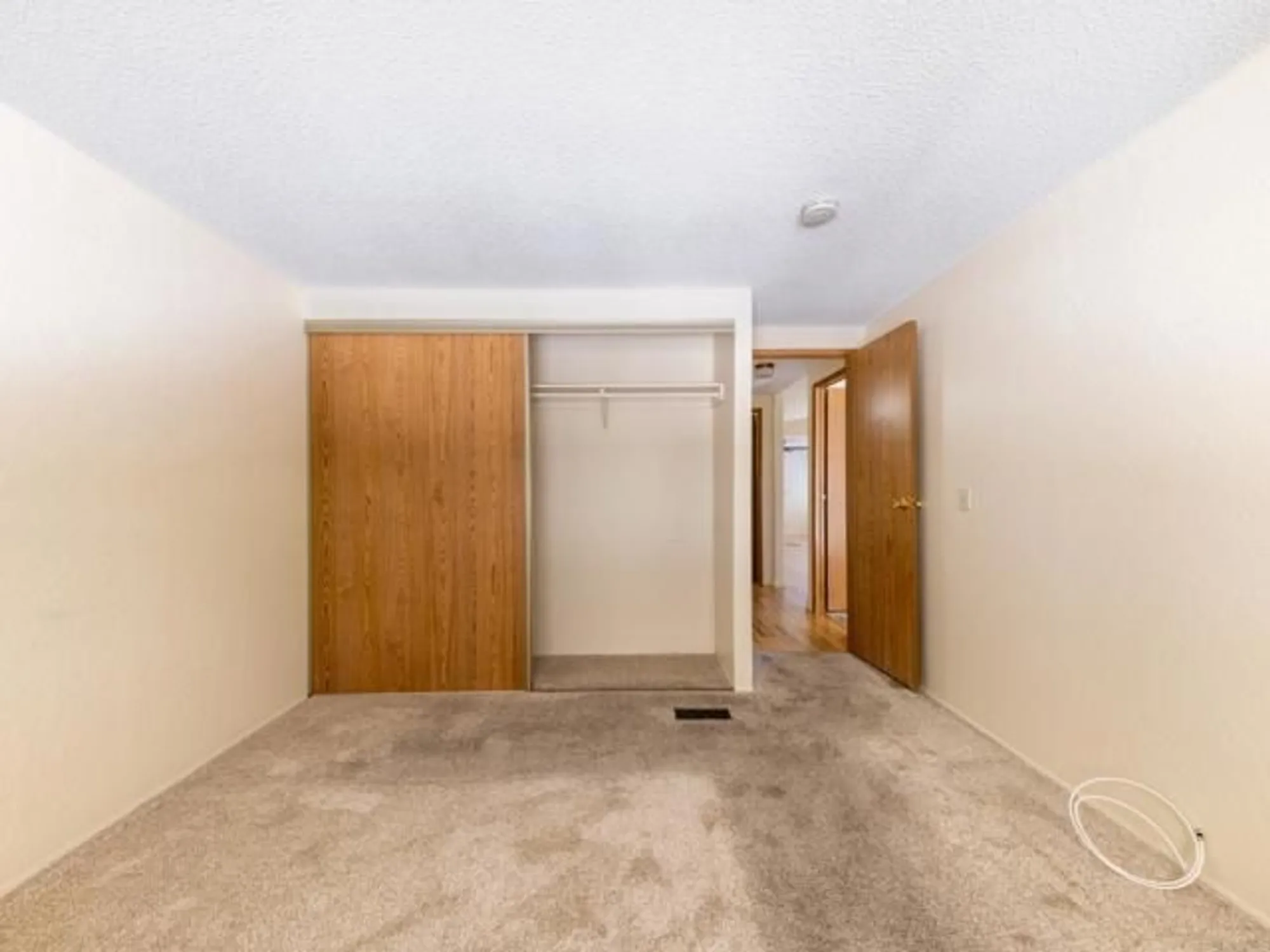 Property Slideshow image 18 of 37 | 2289 bryant dr, Carlsbad, CA, 92008