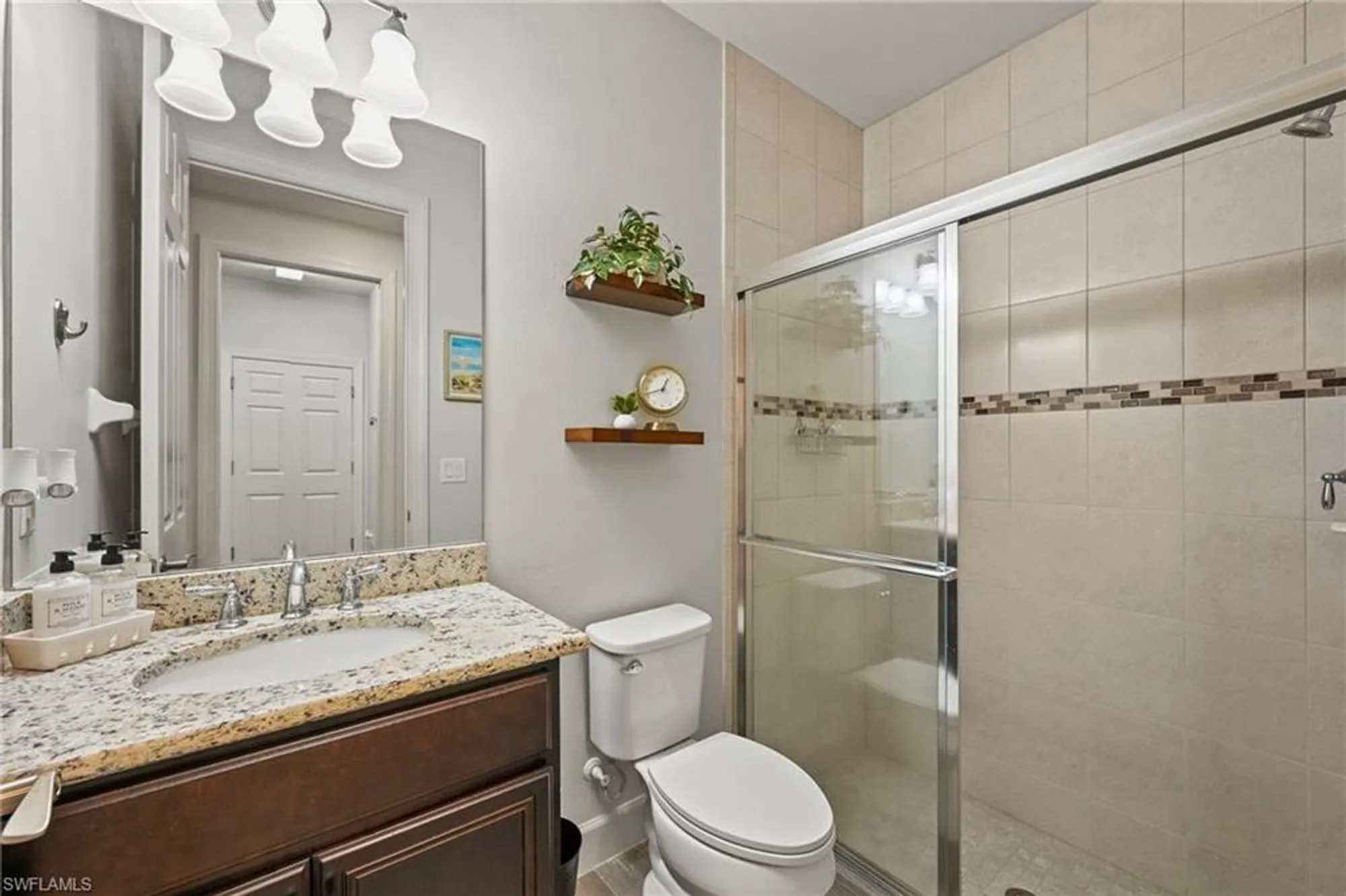 Property Slideshow image 14 of 35 | 10231 glastonbury cir 101, Fort Myers, FL, 33913