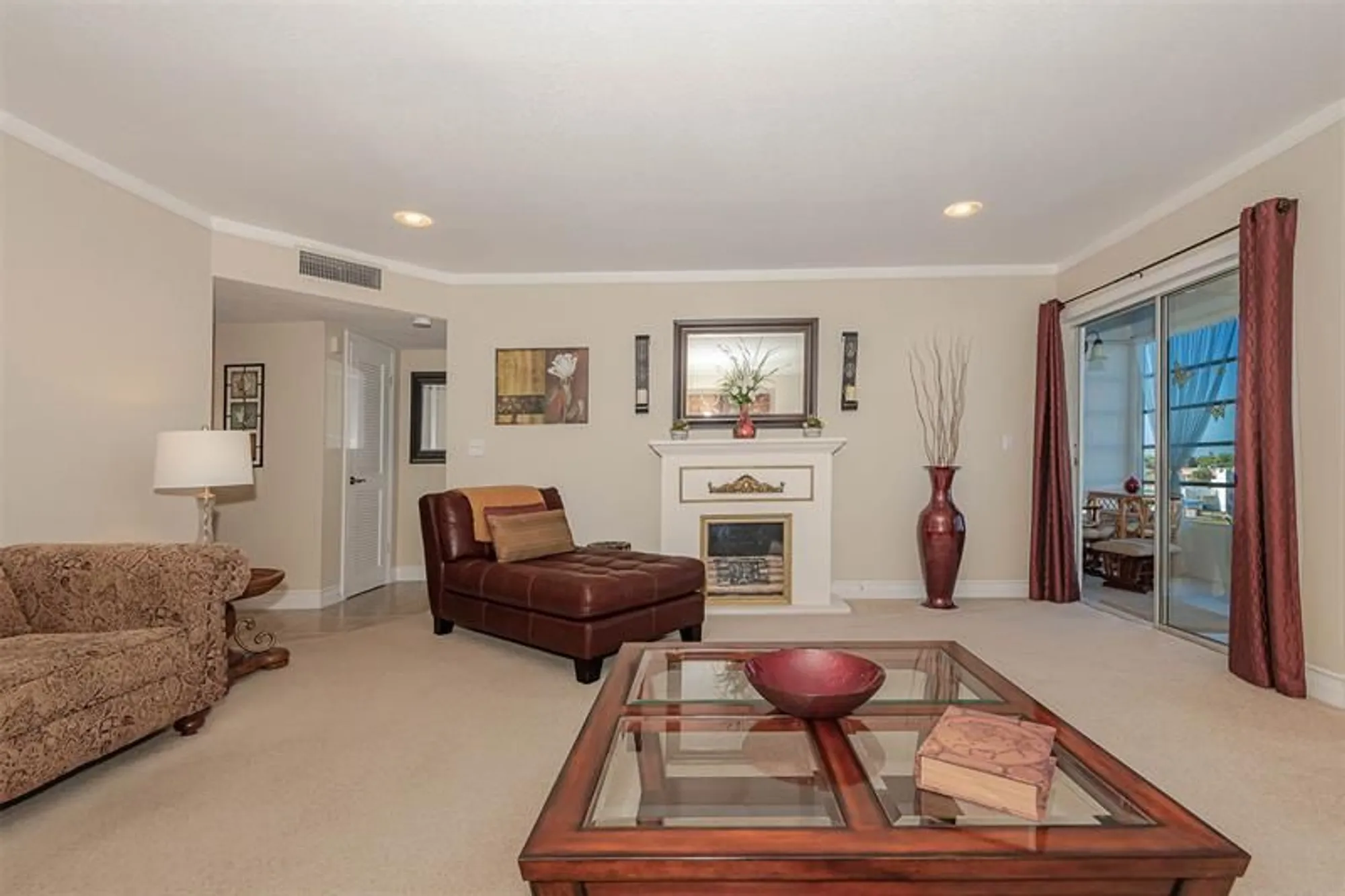 Property Slideshow image 14 of 45 | 4751 nw 21st st 4p, Lauderhill, FL, 33313