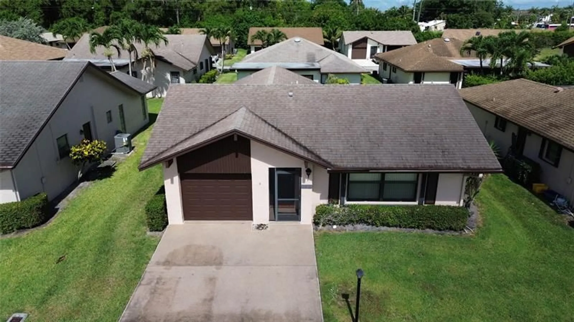 Property Slideshow image 2 of 30 | 3305 silver buttonwood dr, Greenacres, FL, 33463