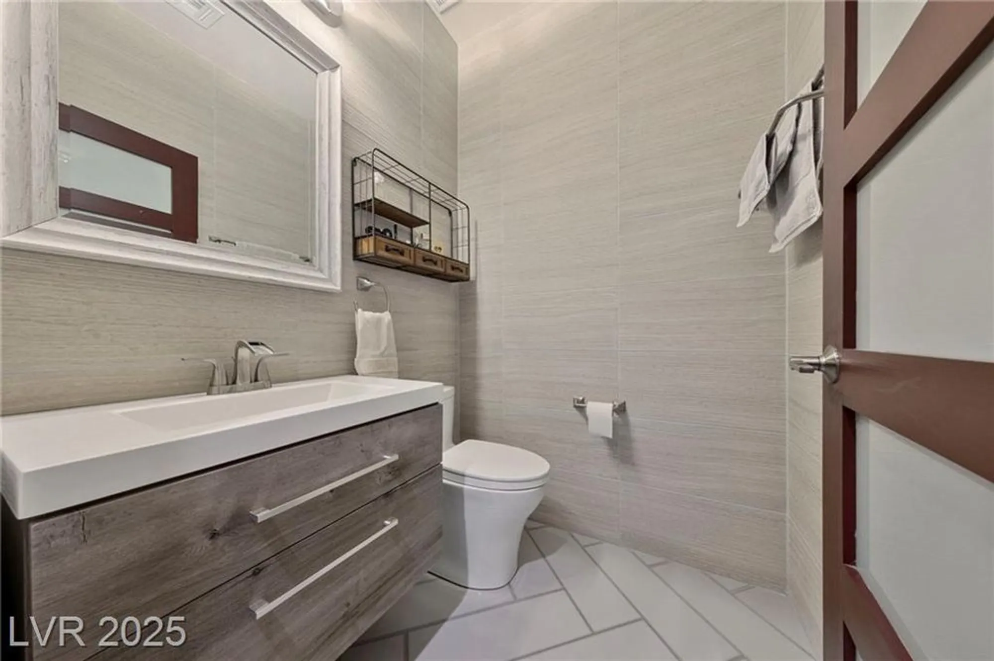 Property Slideshow image 35 of 56 | 1999 oliver springs st, Henderson, NV, 89052
