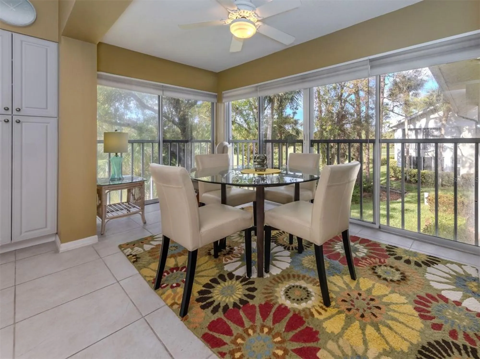 Property Slideshow image 14 of 76 | 805 montrose dr 203, Venice, FL, 34293