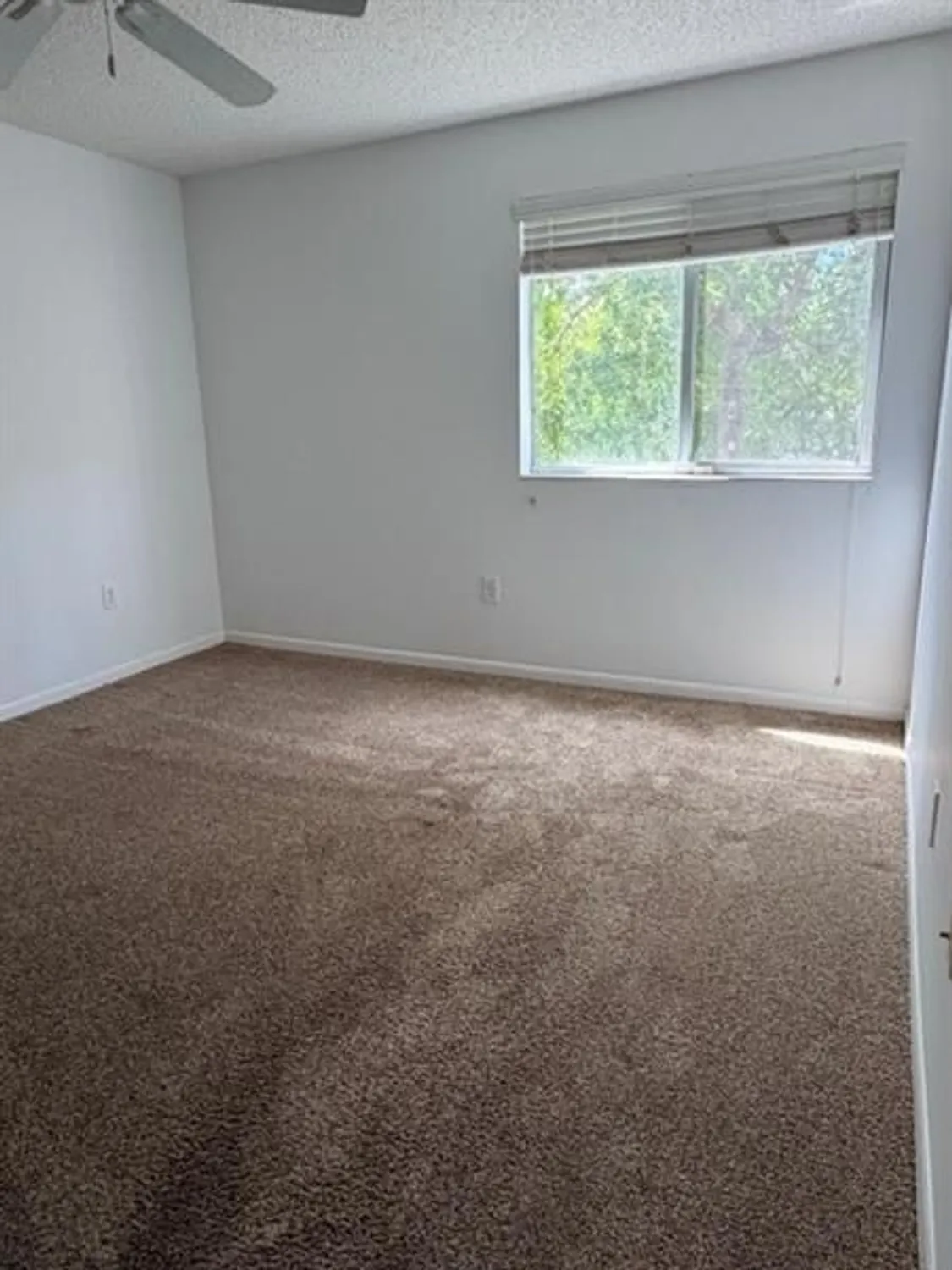 Property Slideshow image 9 of 29 | 9580 weldon cir apt k307, Fort Lauderdale, FL, 33321