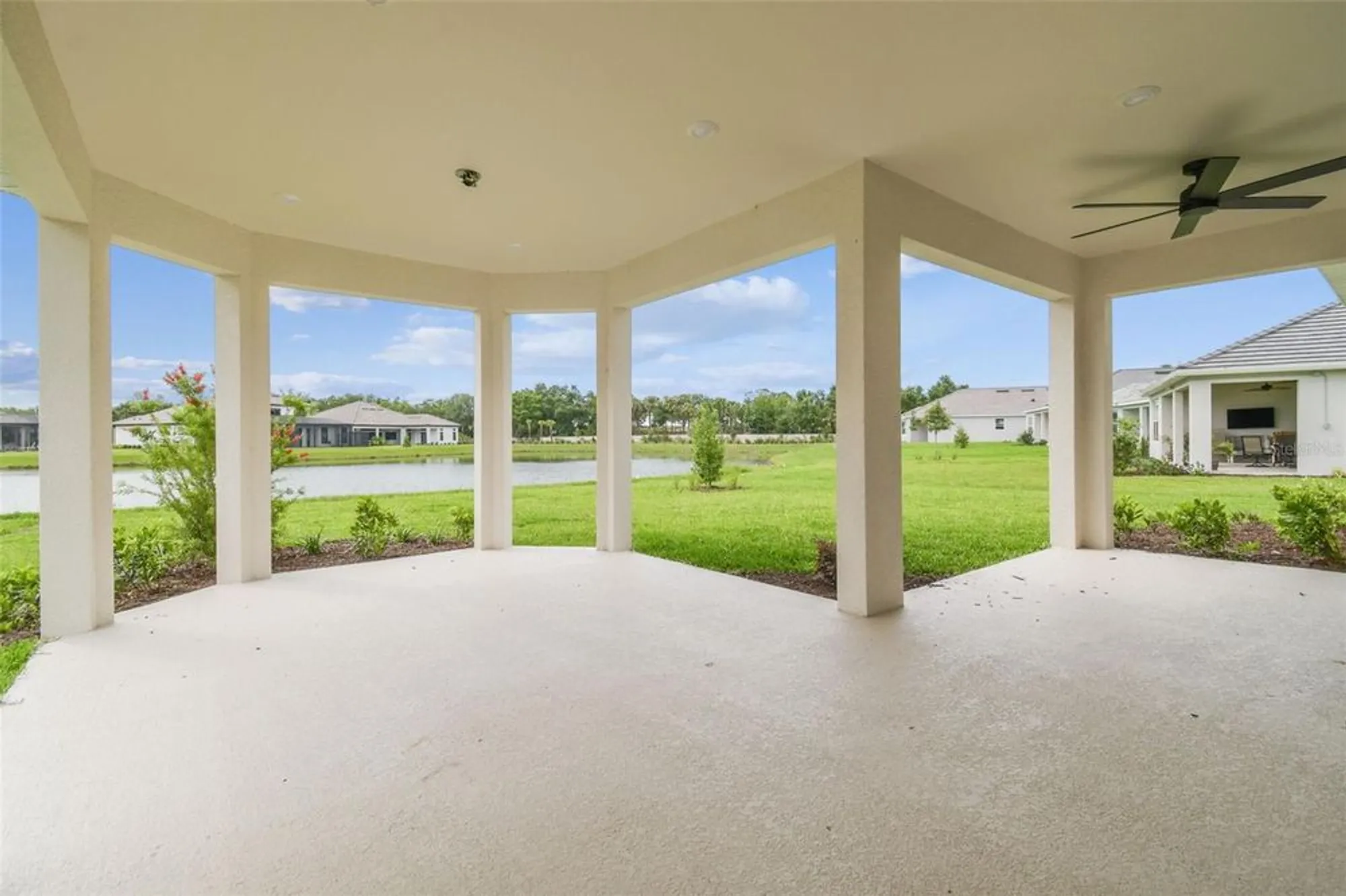 Property Slideshow image 3 of 100 | 4709 isonzo way, Wesley Chapel, FL, 33543