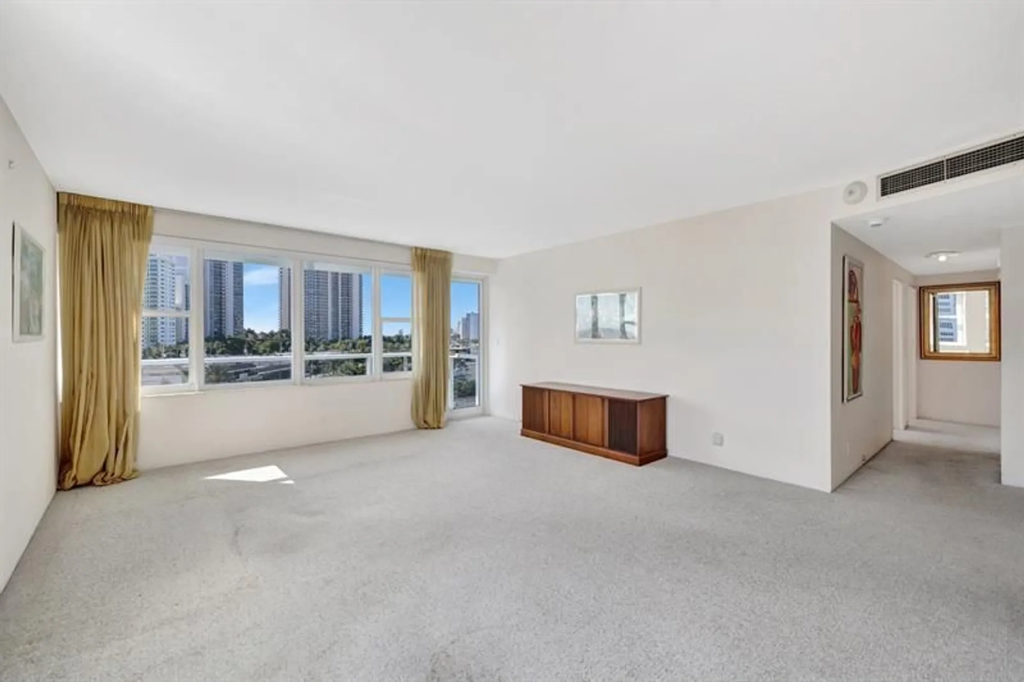 Property Slideshow image 6 of 47 | 3300 ne 36th st 609, Fort Lauderdale, FL, 33308