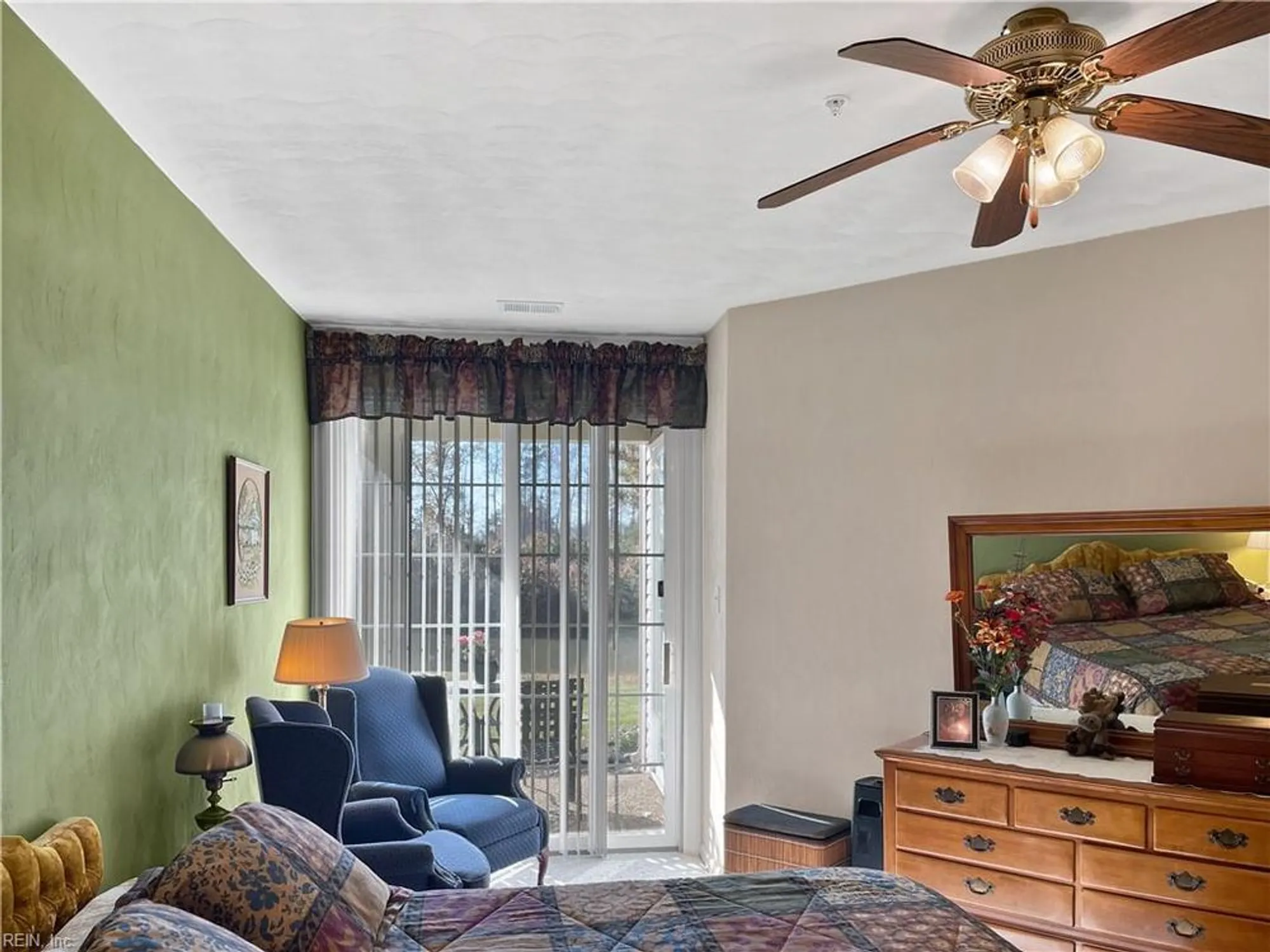 Property Slideshow image 13 of 25 | 2709 browning dr, Virginia Beach, VA, 23456