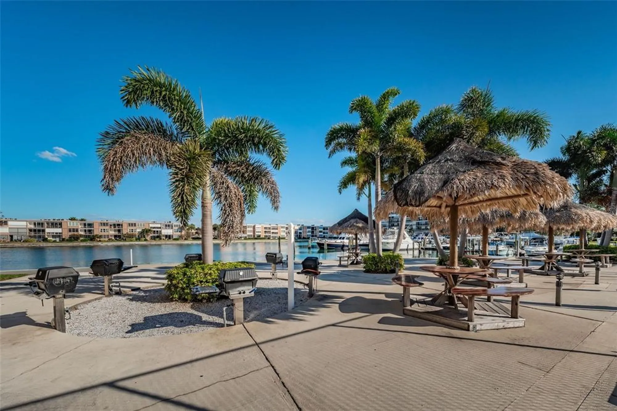 Property Slideshow image 86 of 90 | 7420 bay island dr 171, South Pasadena, FL, 33707