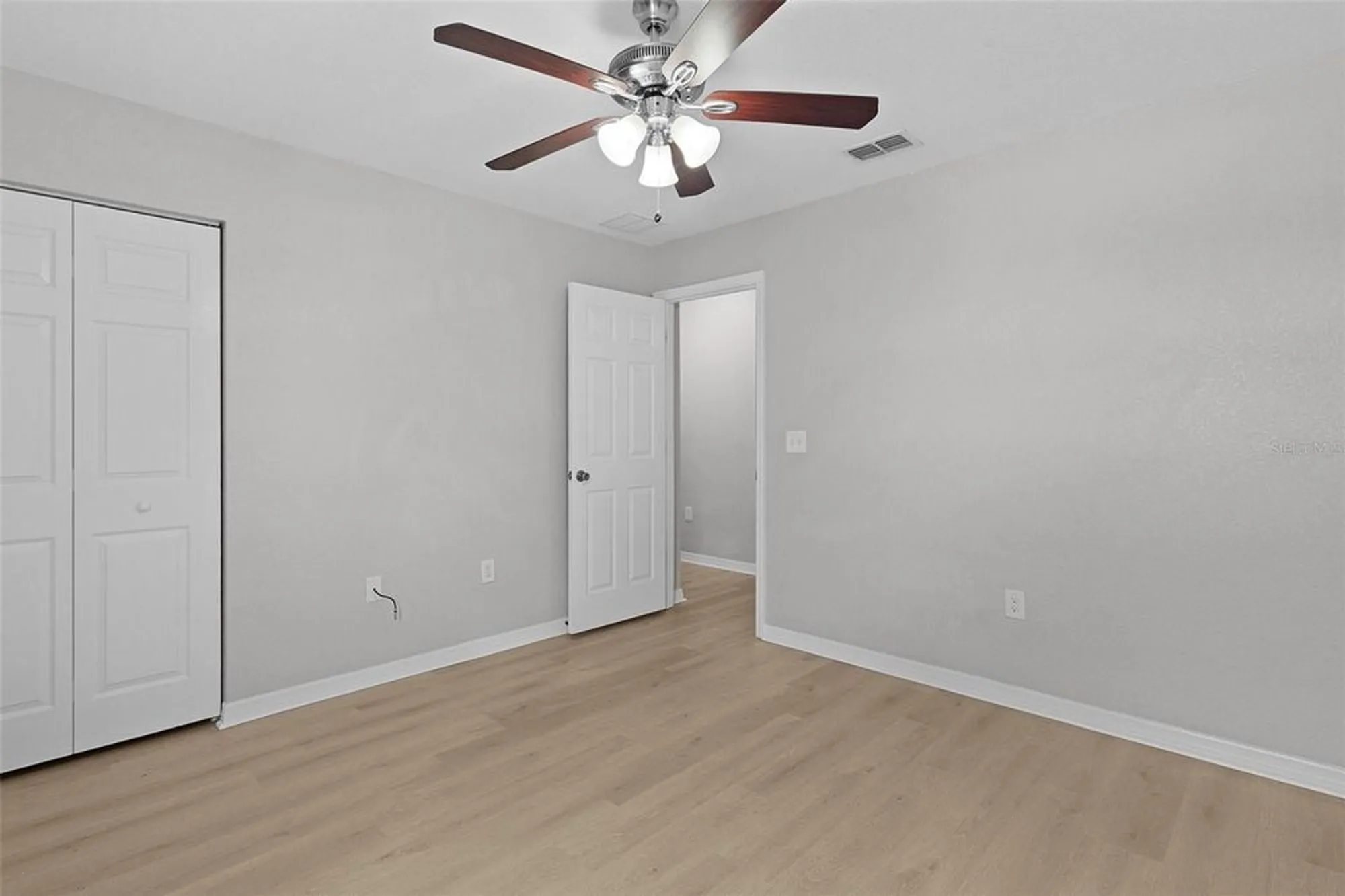 Property Slideshow image 16 of 28 | 4908 ne 123rd ln, Oxford, FL, 34484