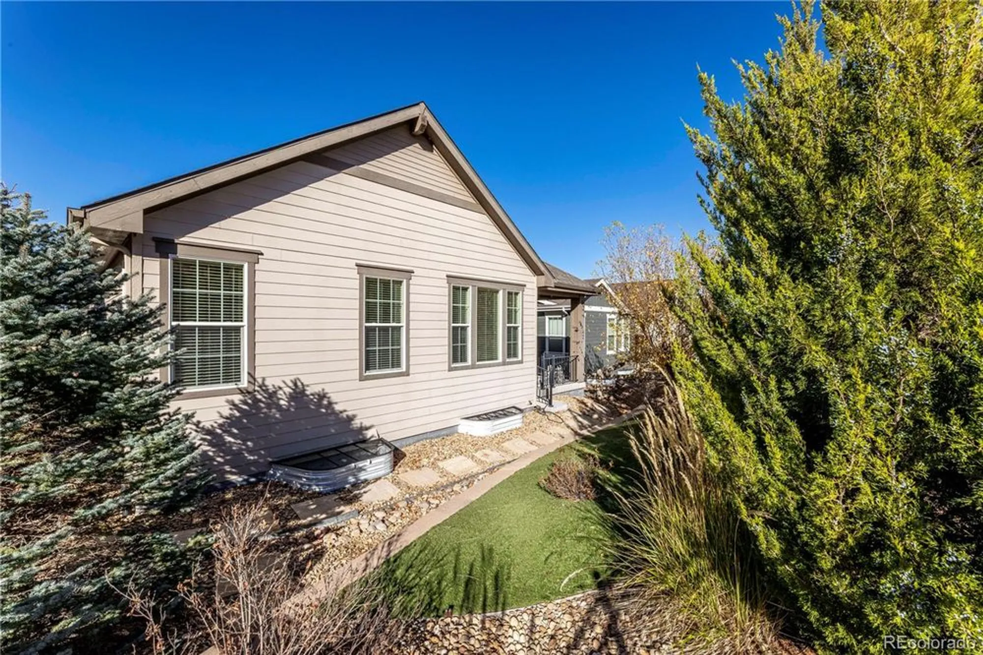 Property Slideshow image 35 of 40 | 2490 lassen ln, Castle Rock, CO, 80109