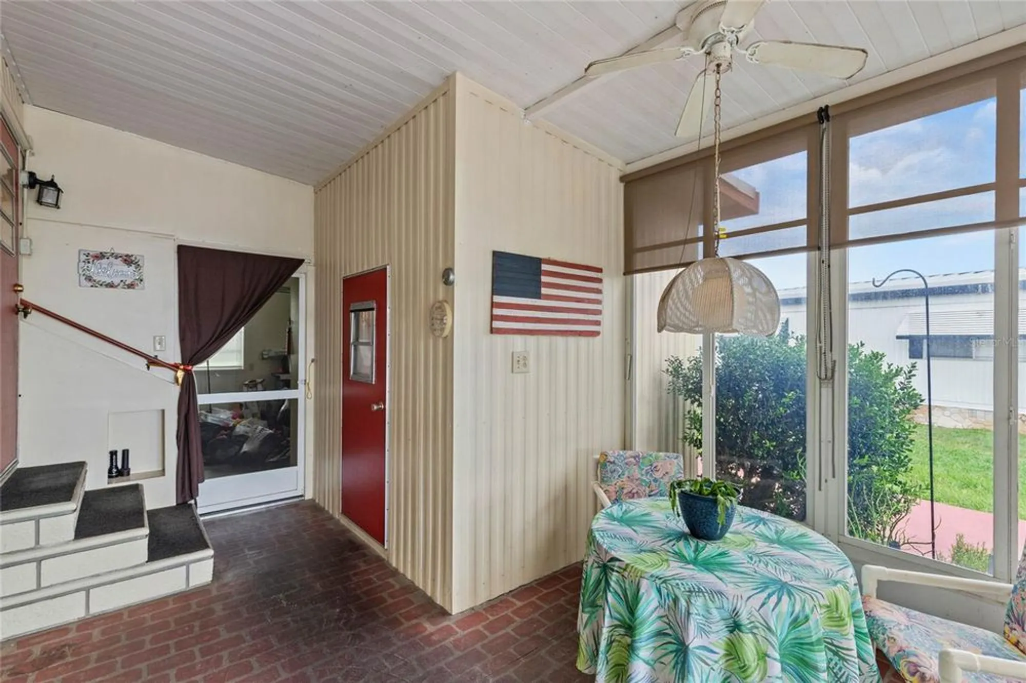 Property Slideshow image 5 of 27 | 805 royal palm ave, The Villages, FL, 32159