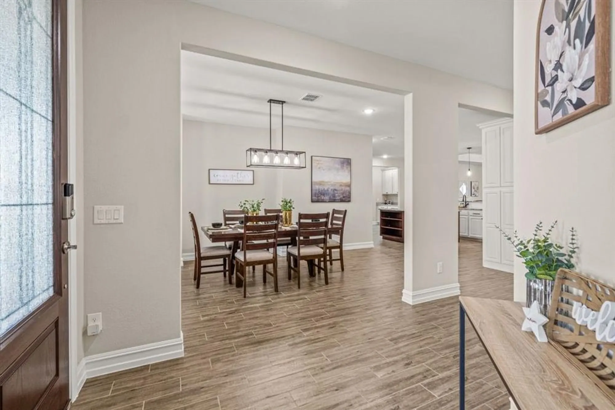 Property Slideshow image 25 of 40 | 712 freedom ln, Aubrey, TX, 76227