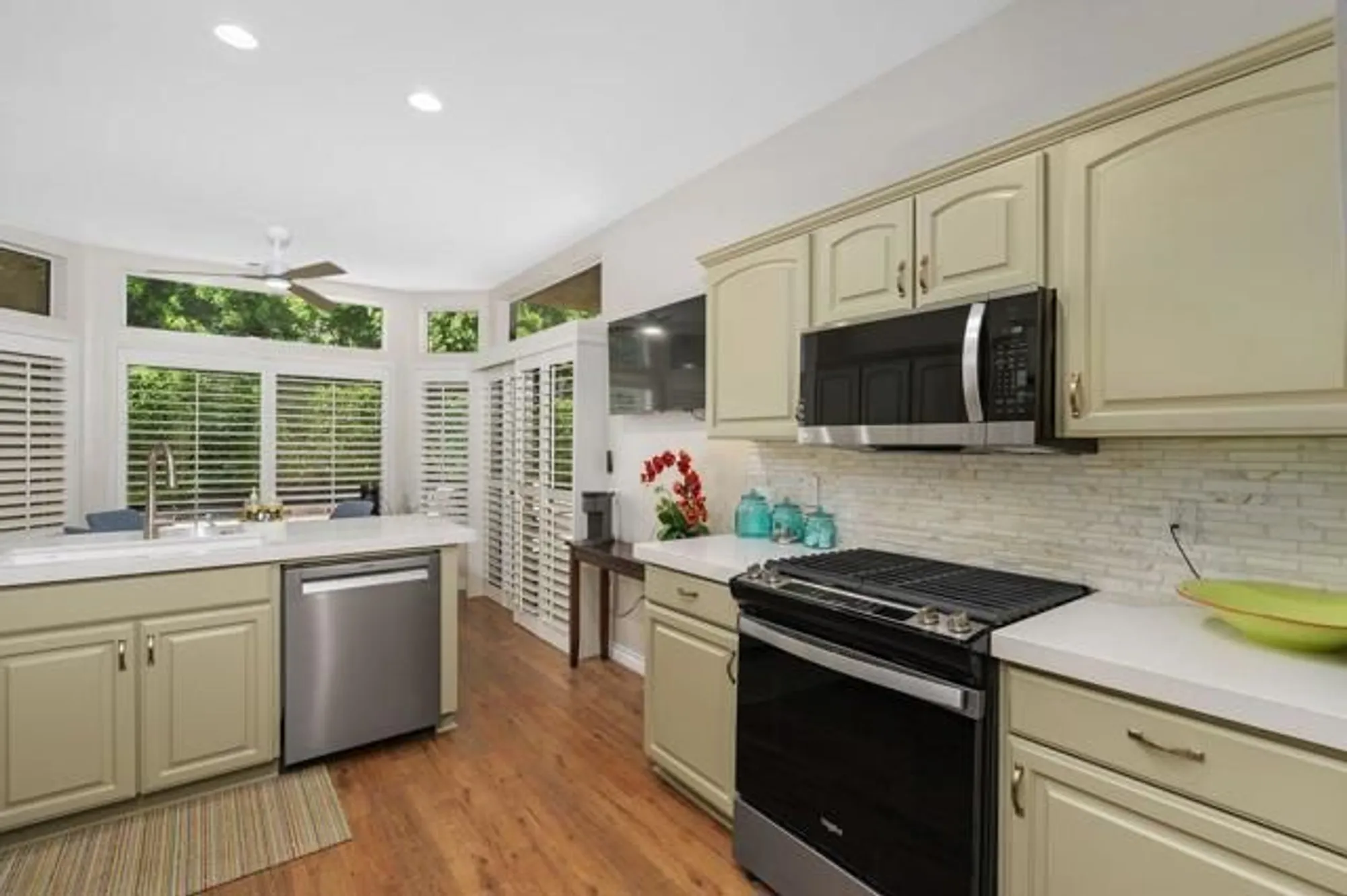 Property Slideshow image 16 of 37 | 78560 crystal falls rd, Palm Desert, CA, 92211