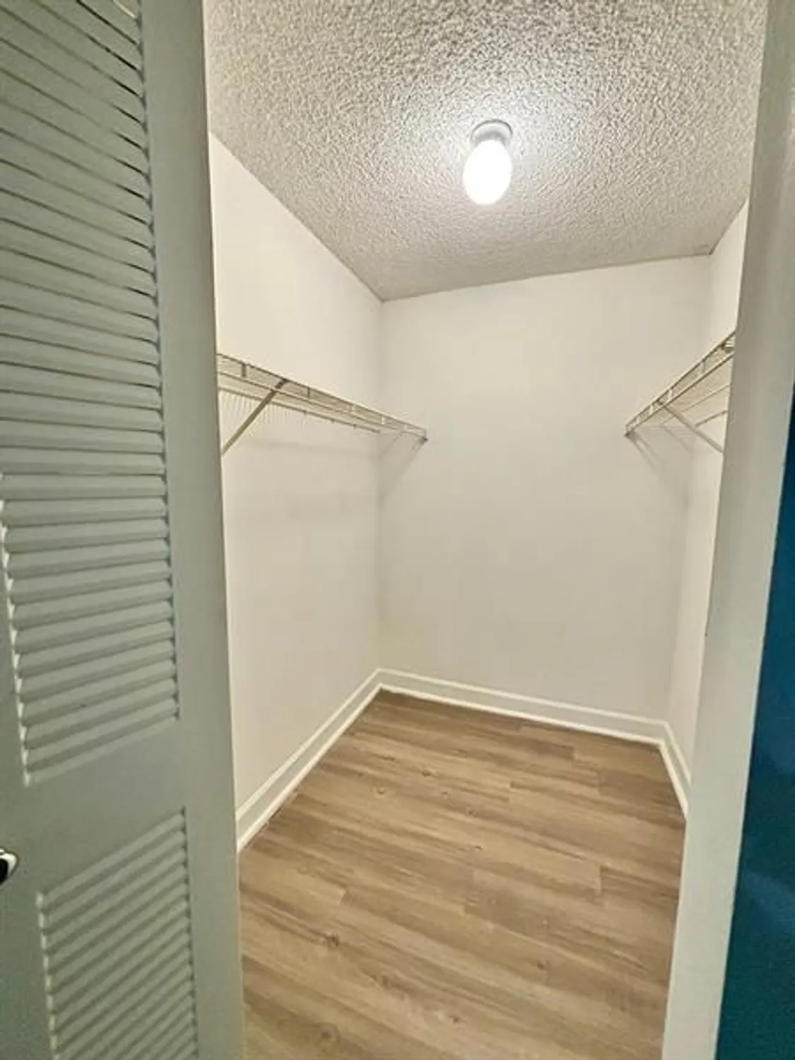 Property Slideshow image 7 of 12 | 7630 westwood dr 321, Tamarac, FL, 33321