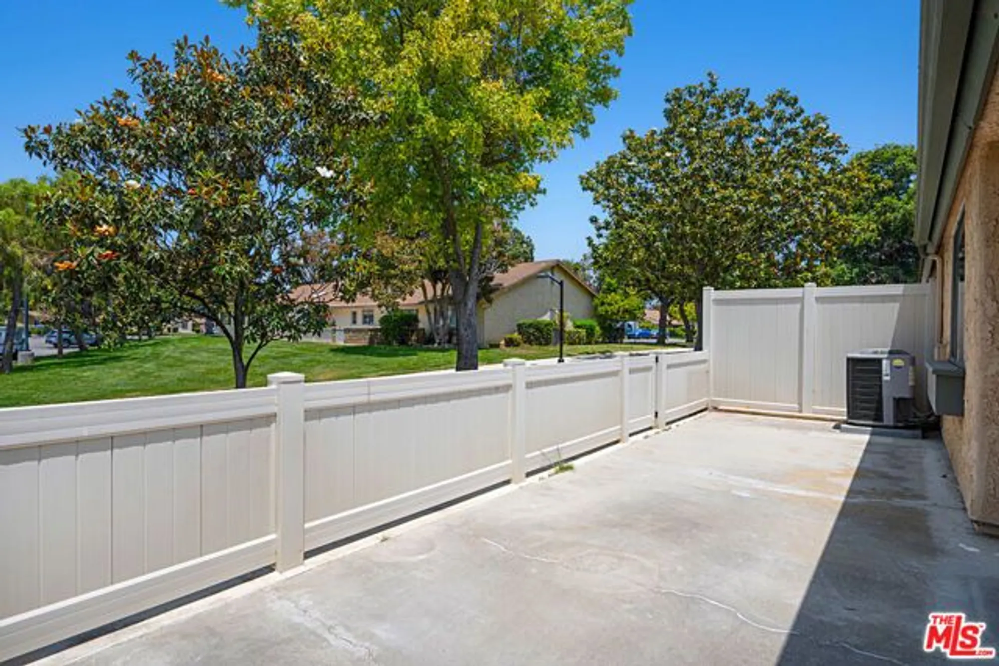 Property Slideshow image 17 of 27 | 25126 village 25, Camarillo, CA, 93012